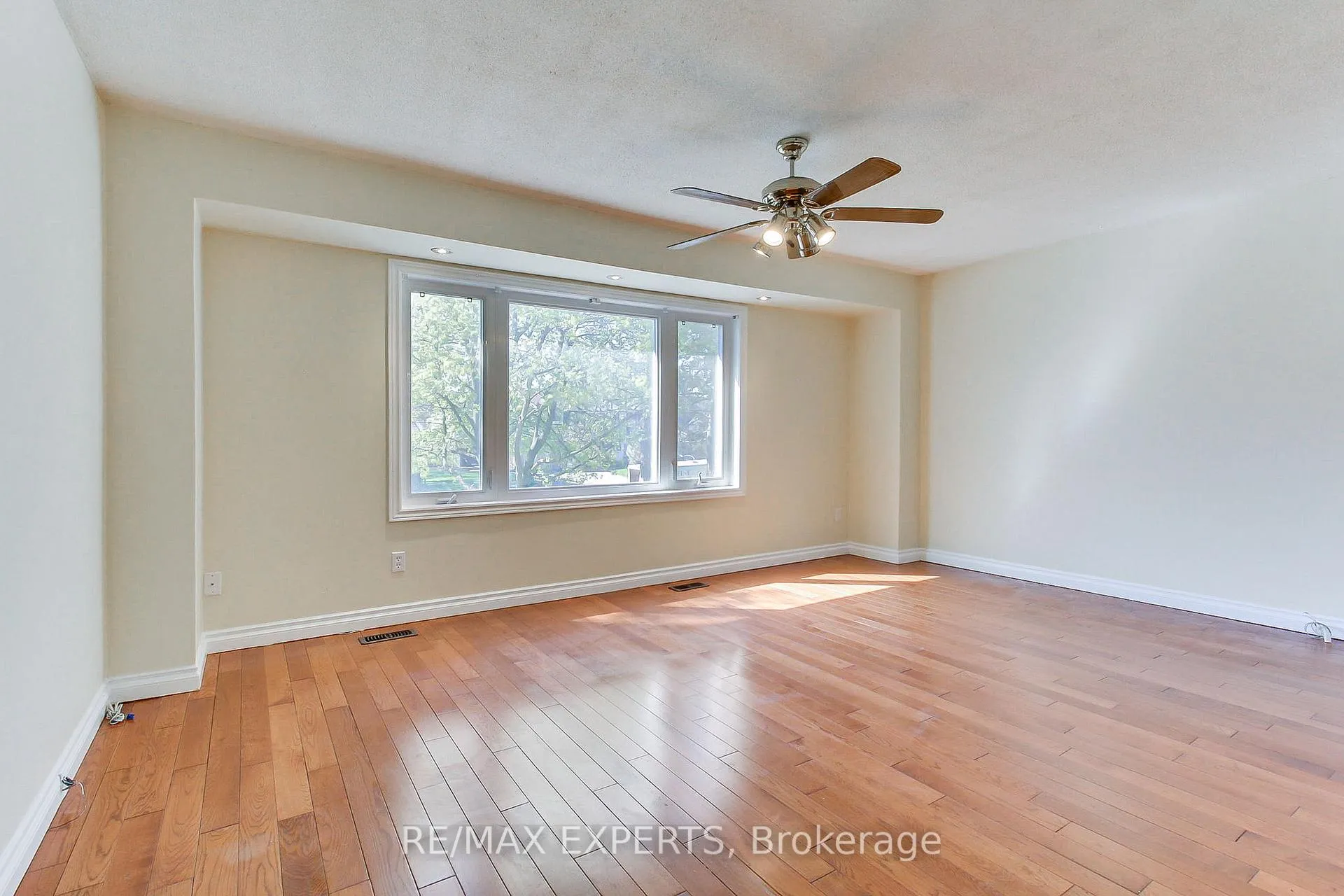 Photo 21 of Unit 16, 1655 Geta Circle, Pickering, Village East — HOMEH