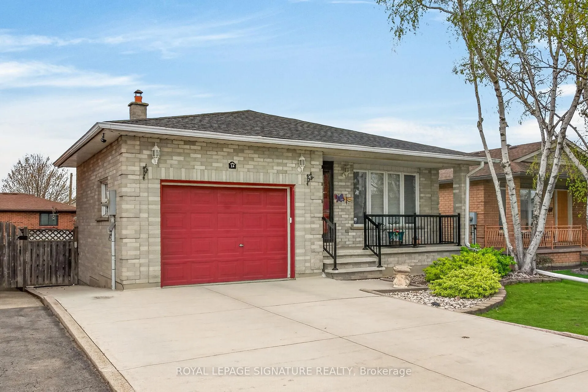 Front of 14 Presidio Drive