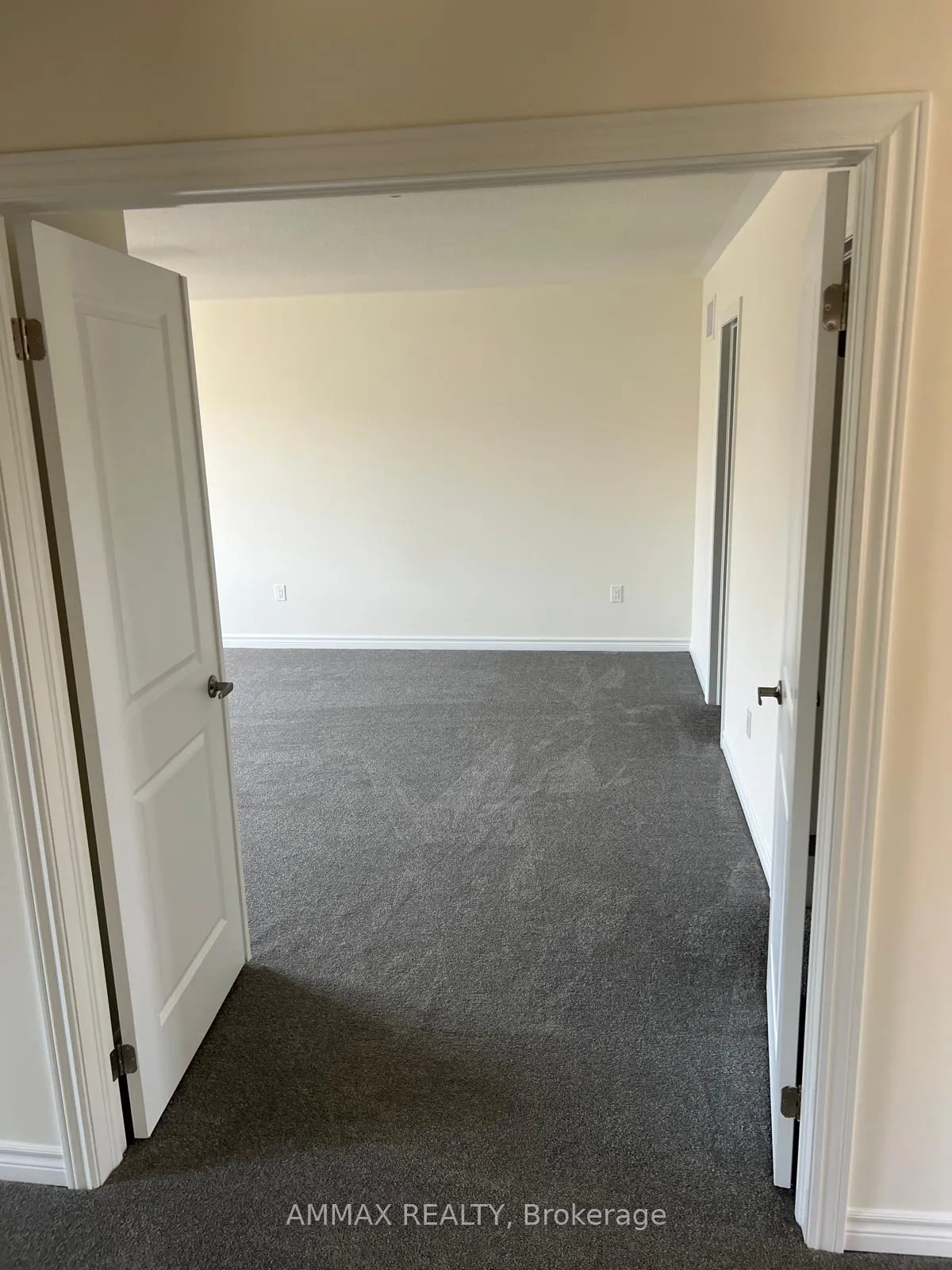Photo 12 of 2990 zenith Parkway, Pickering, Rural Pickering — HOMEH