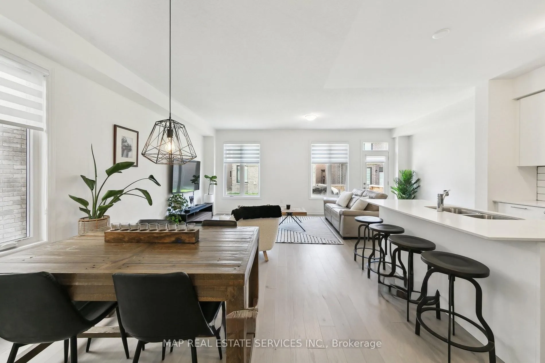 Photo 8 of 1515 Kovachik Boulevard, Milton, Walker — HOMEH