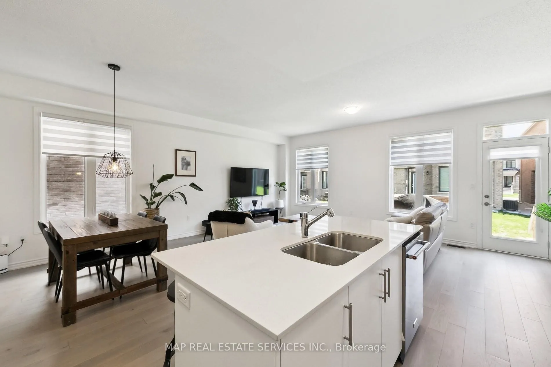 Photo 15 of 1515 Kovachik Boulevard, Milton, Walker — HOMEH