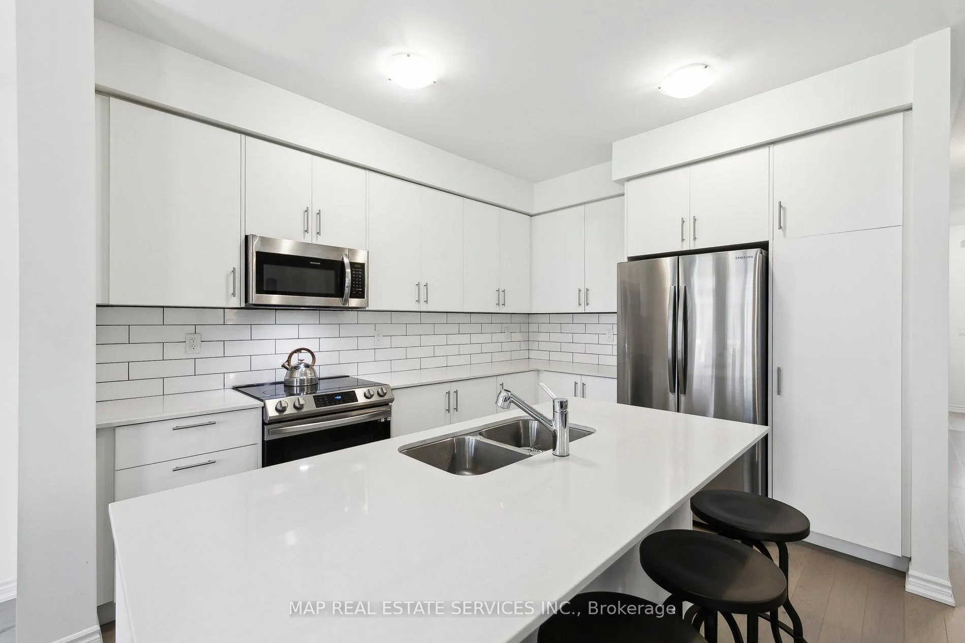 Photo 17 of 1515 Kovachik Boulevard, Milton, Walker — HOMEH