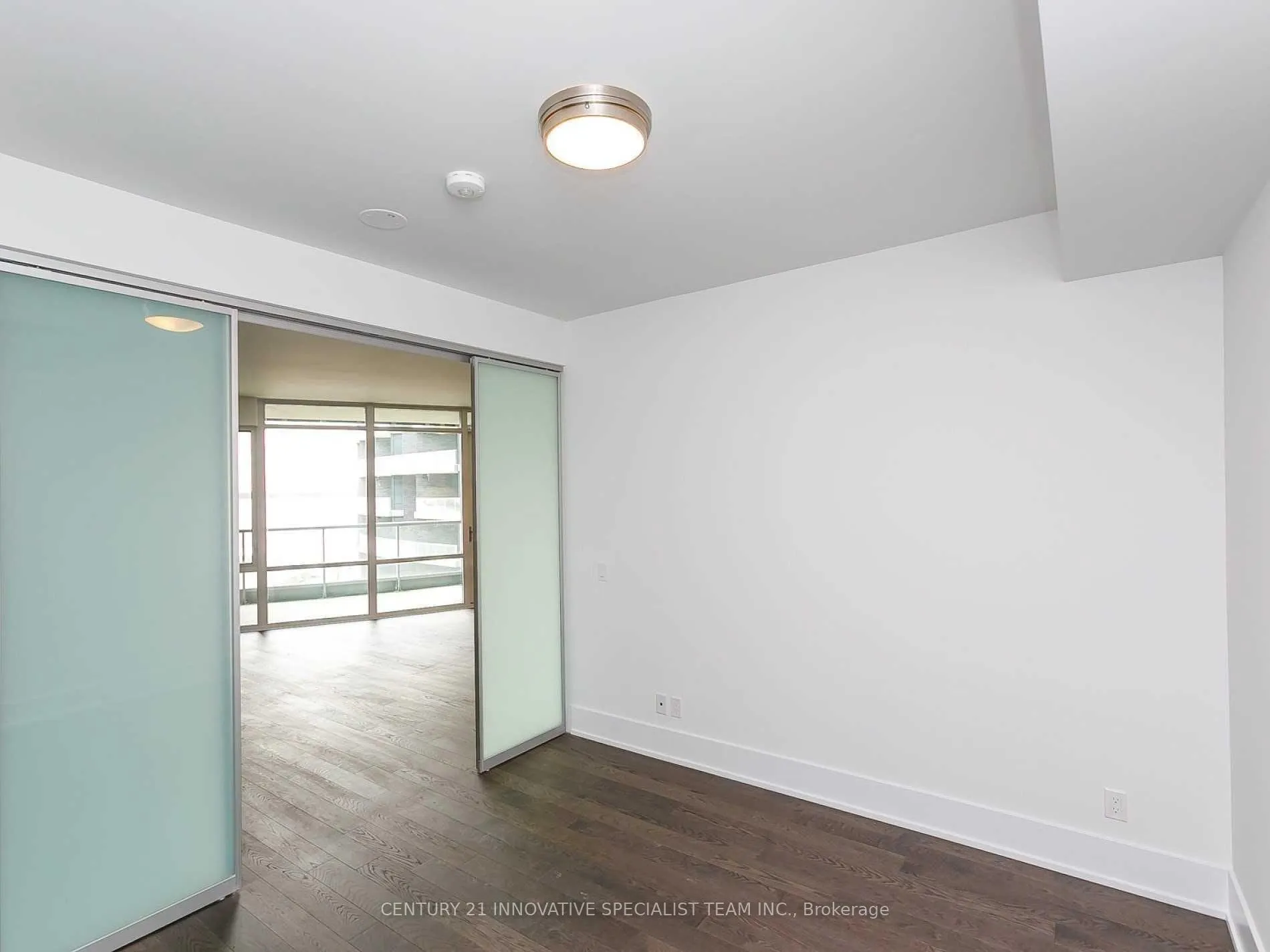 Photo 7 of Unit 410, 1 Edgewater Drive, Toronto, Waterfront Communities — HOMEH