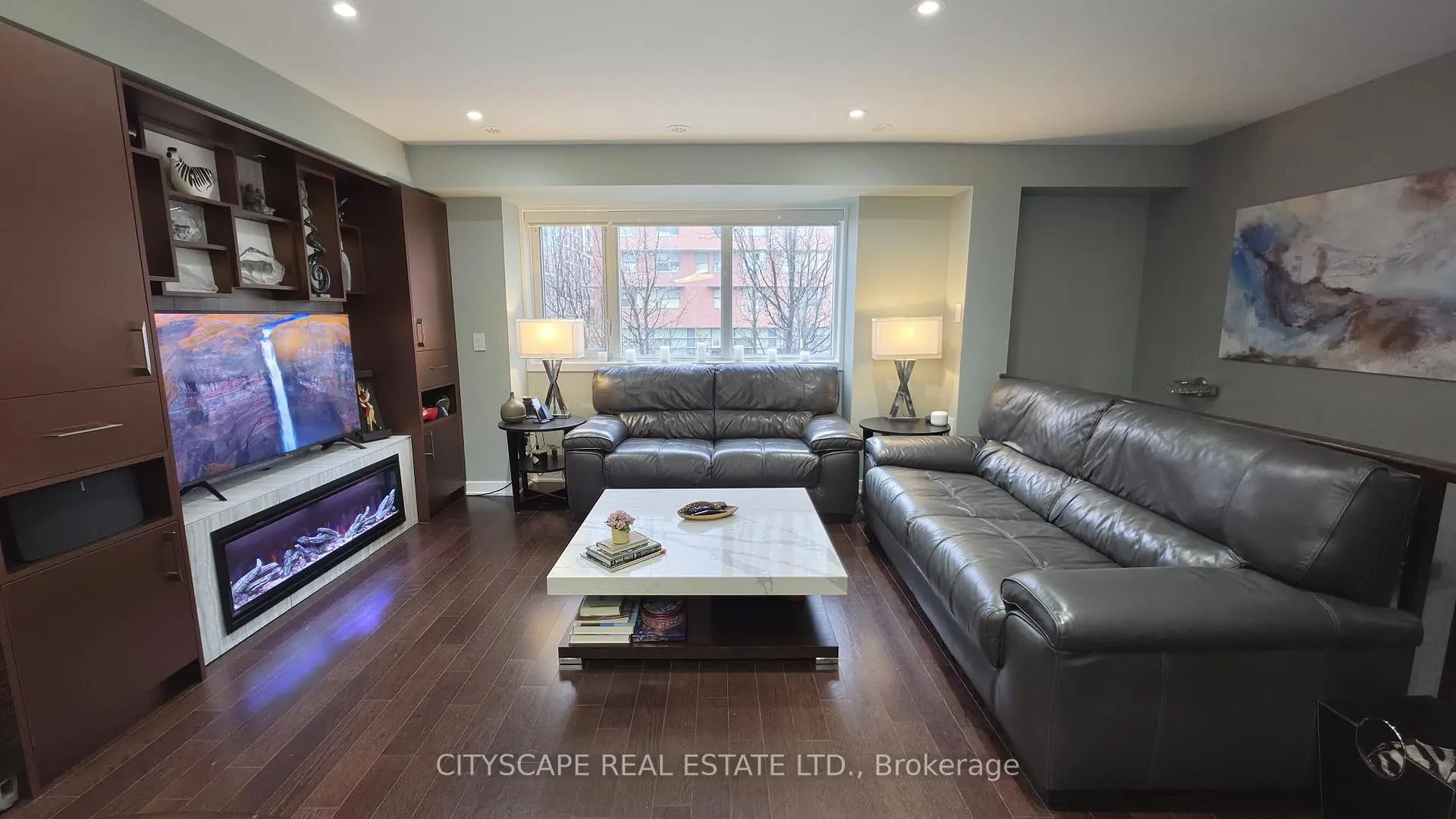 Photo 11 of 35 Oak Street, Toronto, Regent Park — HOMEH