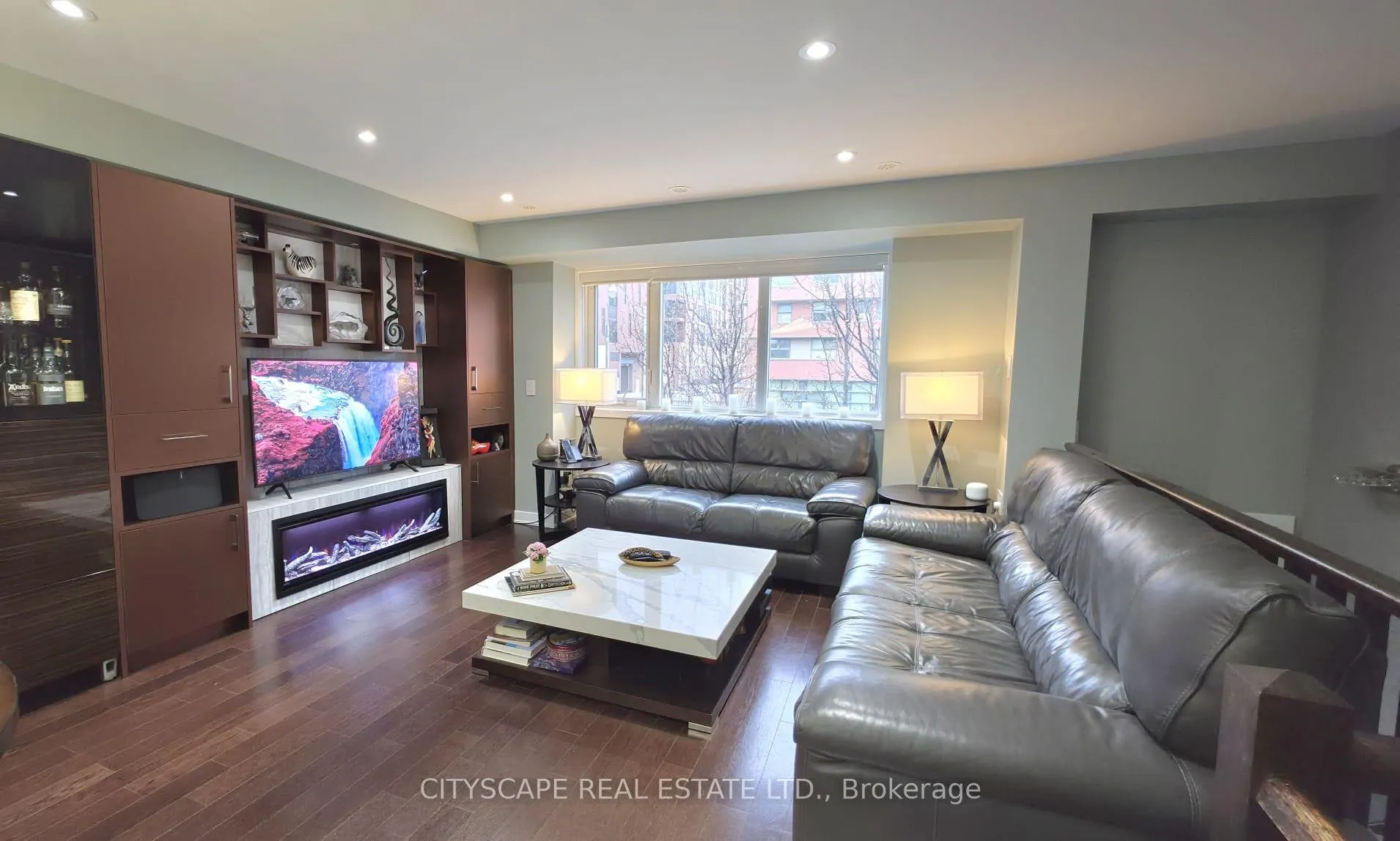 Photo 15 of 35 Oak Street, Toronto, Regent Park — HOMEH