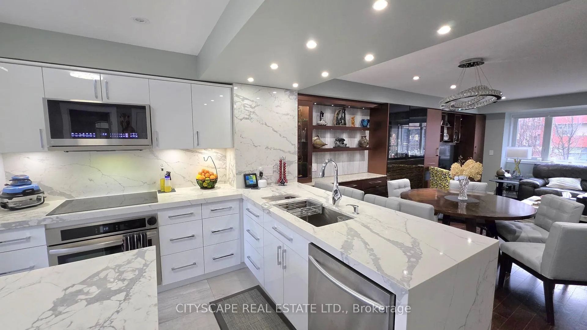 Photo 25 of 35 Oak Street, Toronto, Regent Park — HOMEH