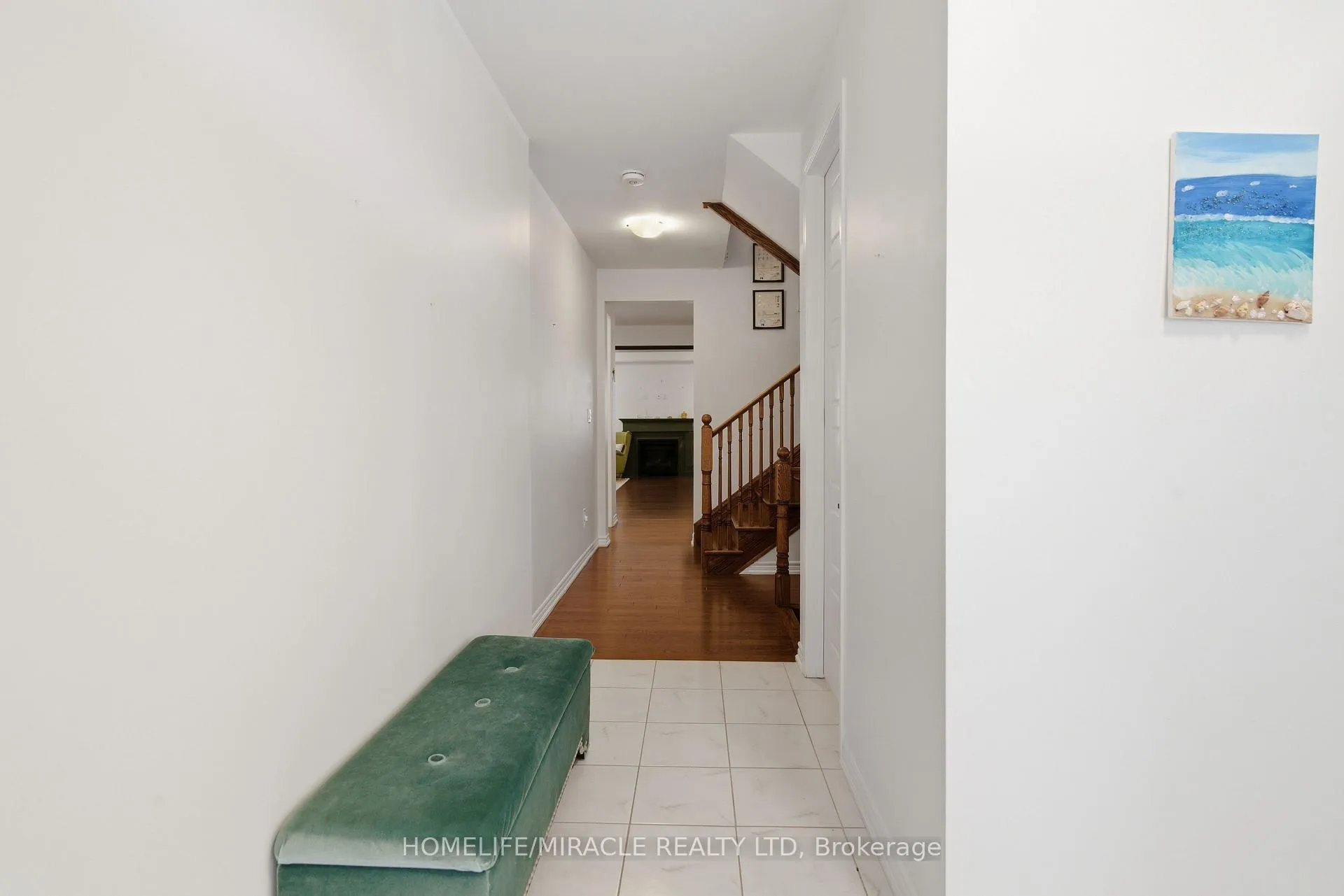 Photo 4 of 793 Whitlock Avenue, Milton, Cobban — HOMEH