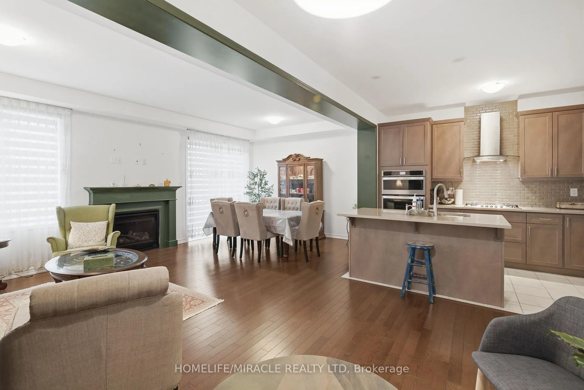 Photo 9 of 793 Whitlock Avenue, Milton, Cobban — HOMEH