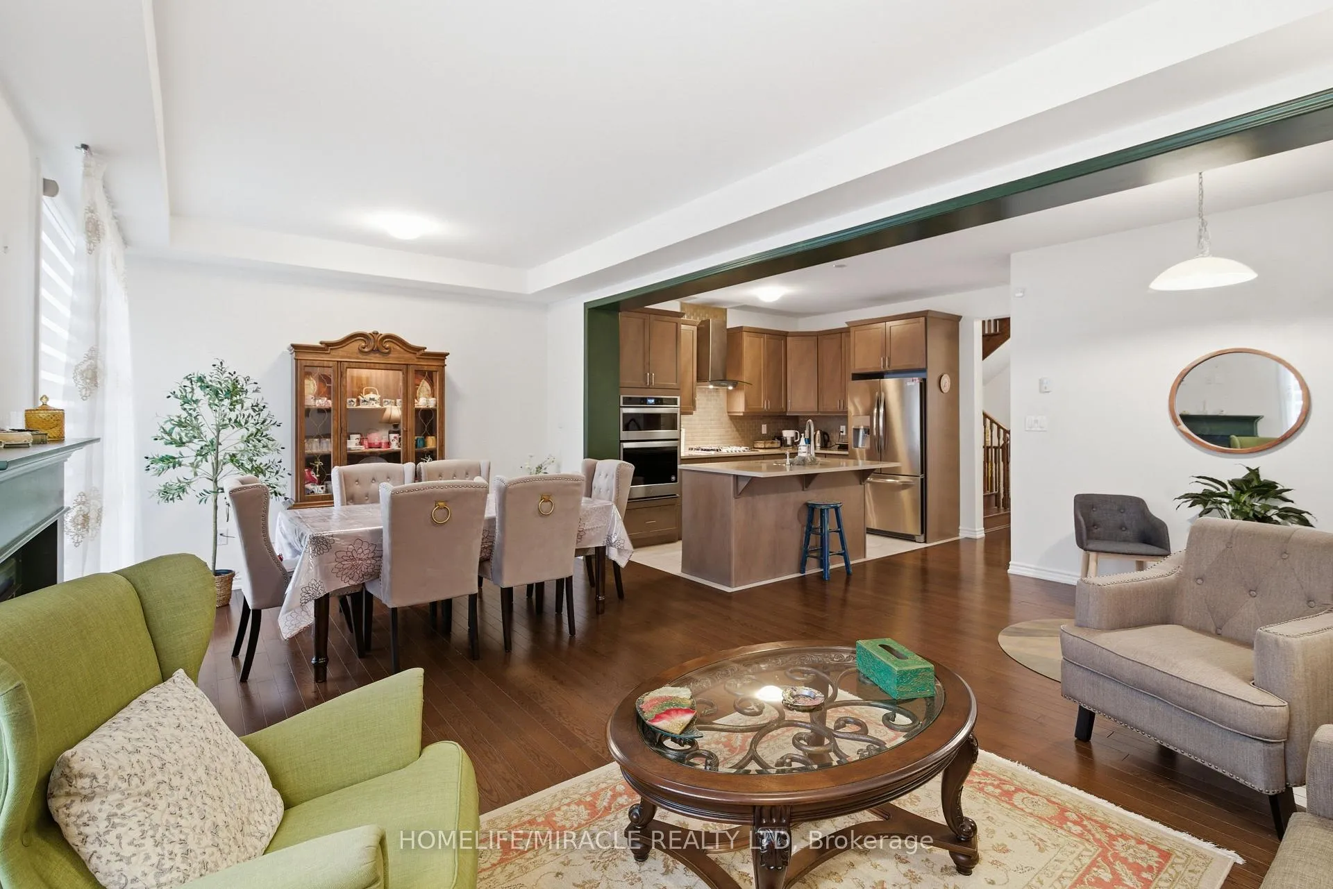 Photo 10 of 793 Whitlock Avenue, Milton, Cobban — HOMEH