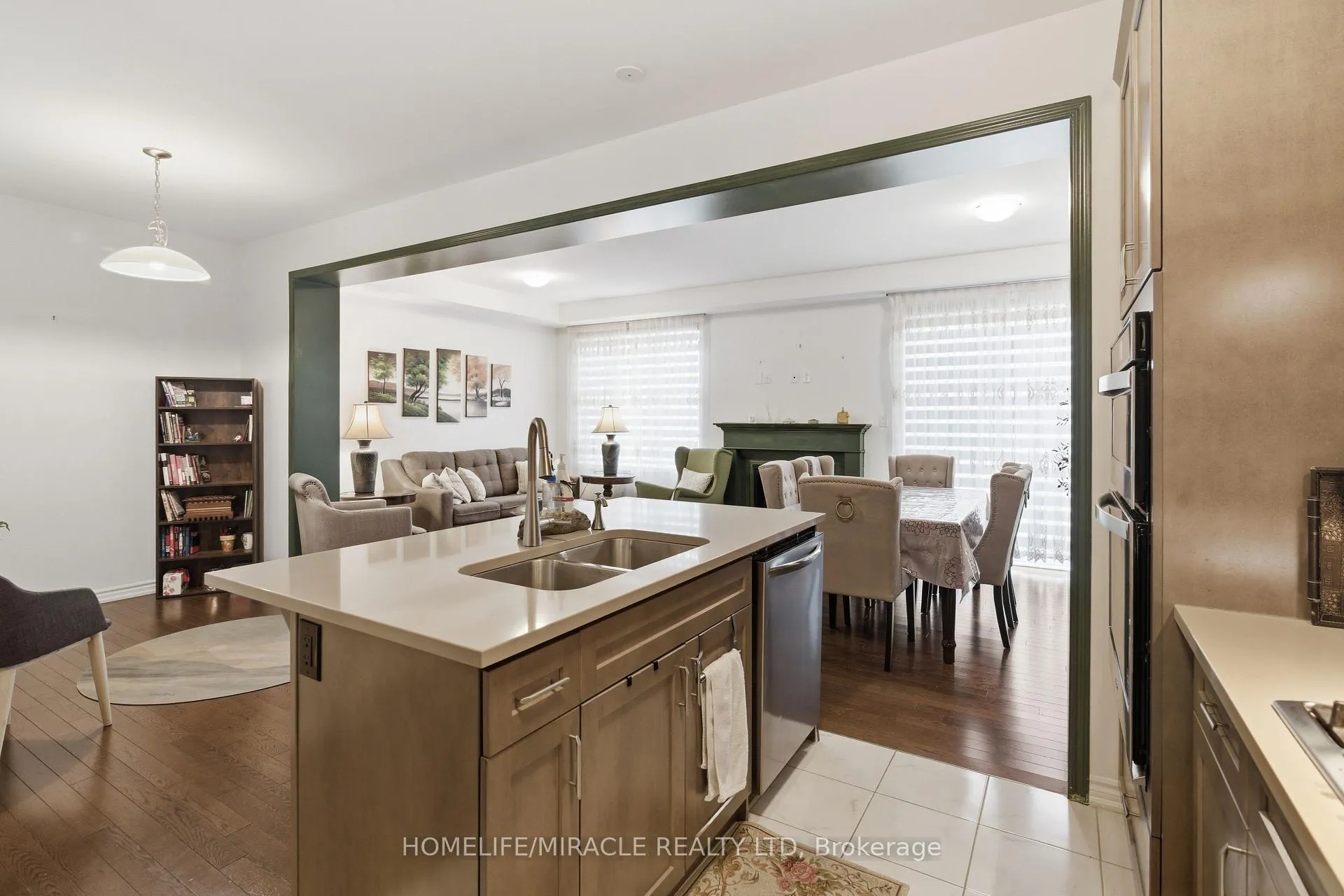 Photo 13 of 793 Whitlock Avenue, Milton, Cobban — HOMEH