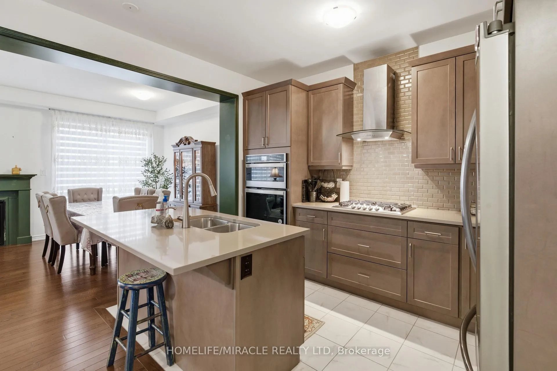 Photo 14 of 793 Whitlock Avenue, Milton, Cobban — HOMEH