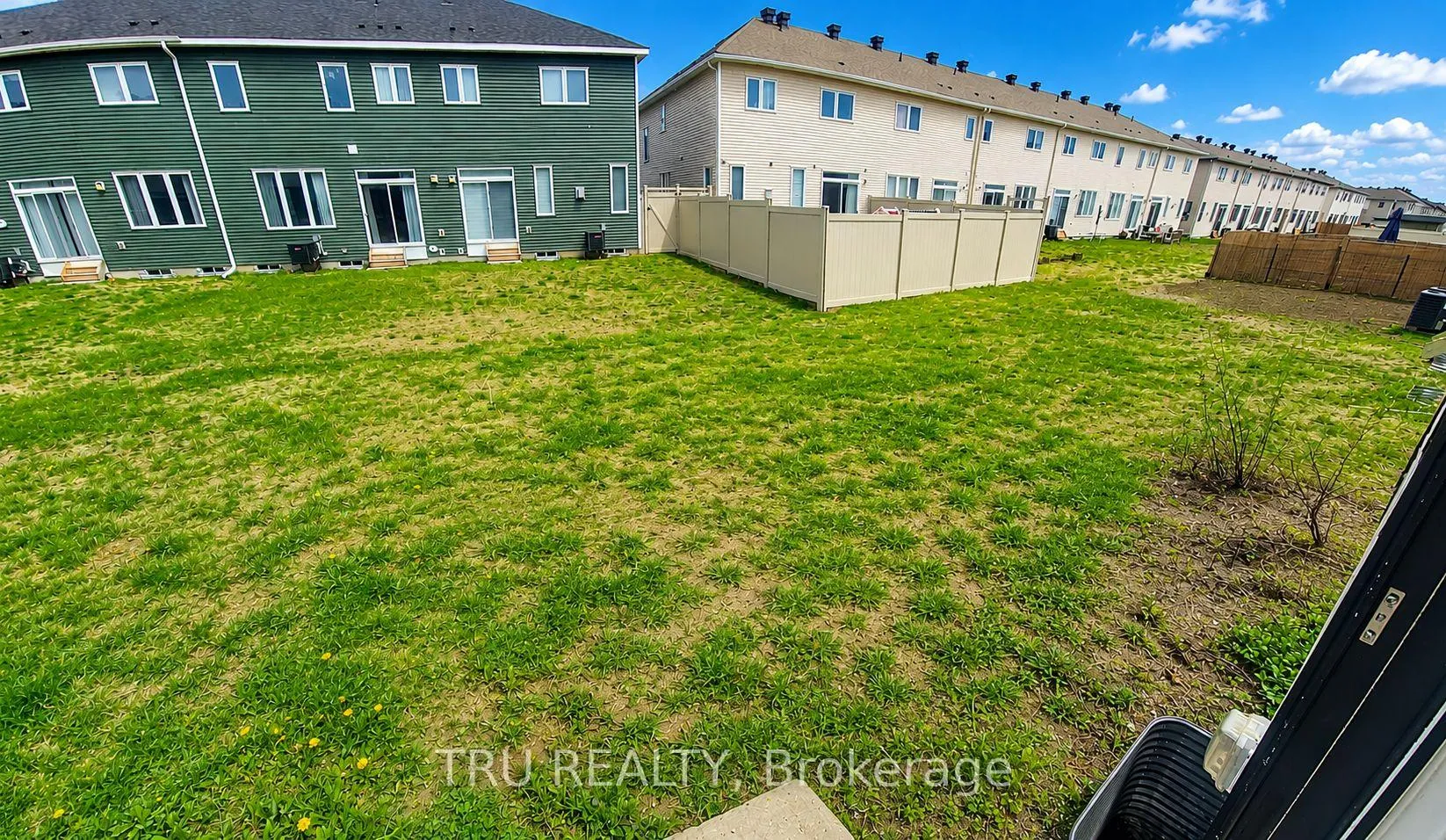 Photo 9 of 711 Derreen Avenue, Ottawa, Stittsville (North) — HOMEH