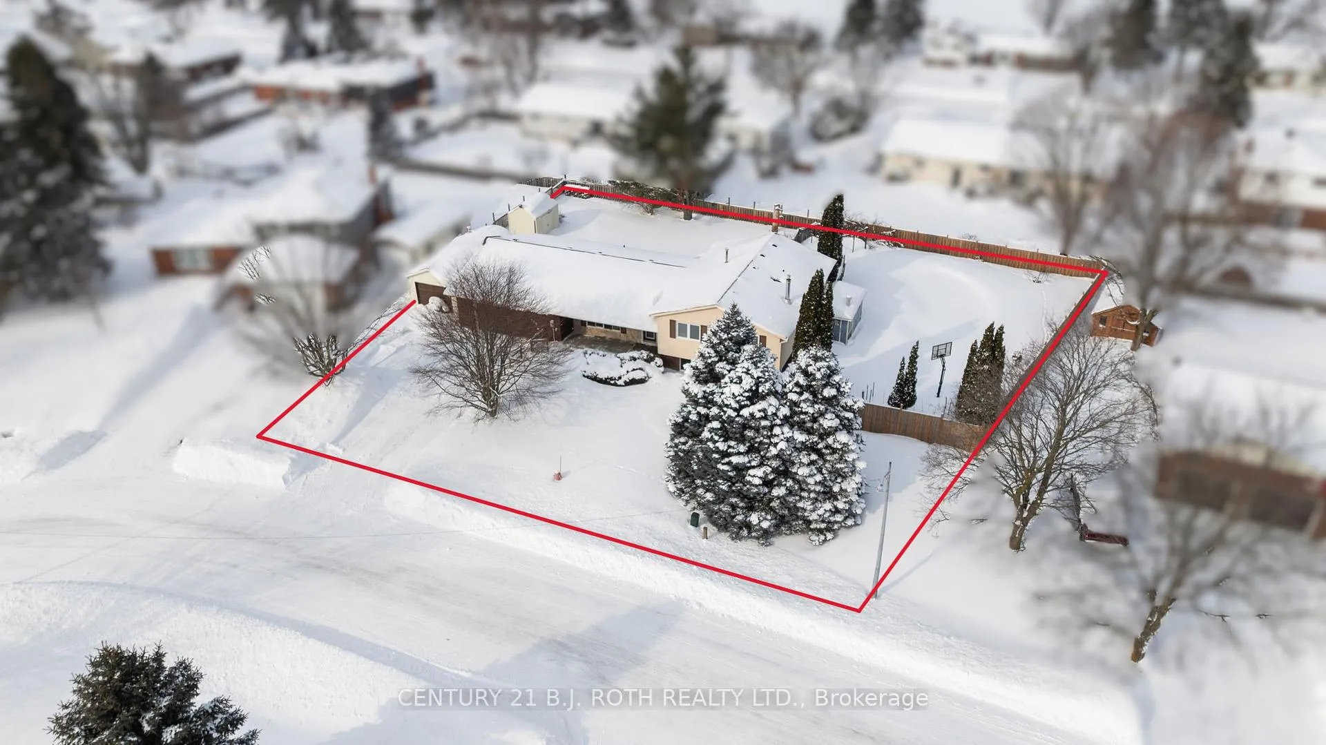 Photo 3 of 218 Parkside Crescent, Innisfil, Stroud — HOMEH