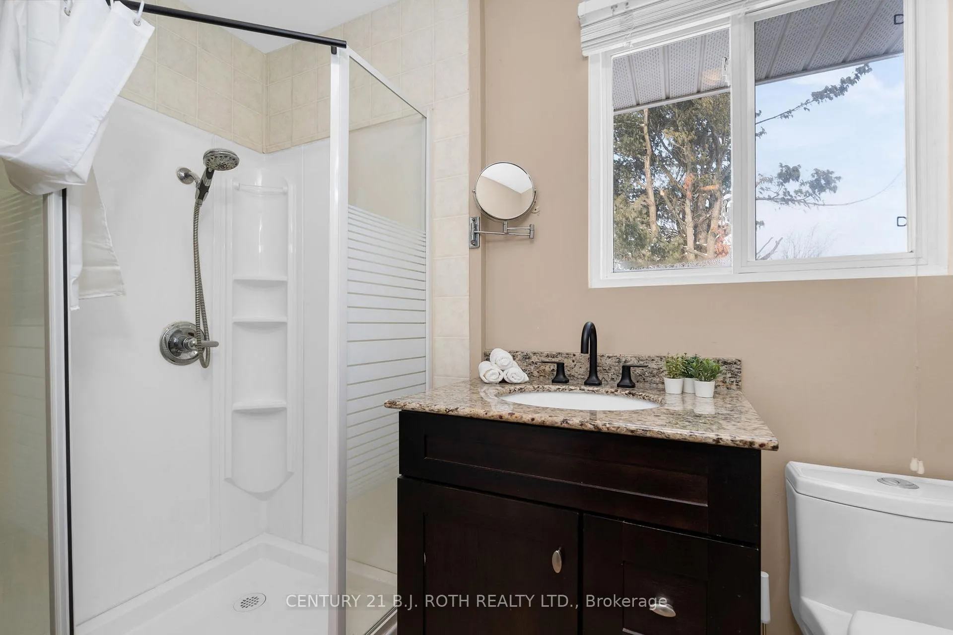 Photo 17 of 218 Parkside Crescent, Innisfil, Stroud — HOMEH