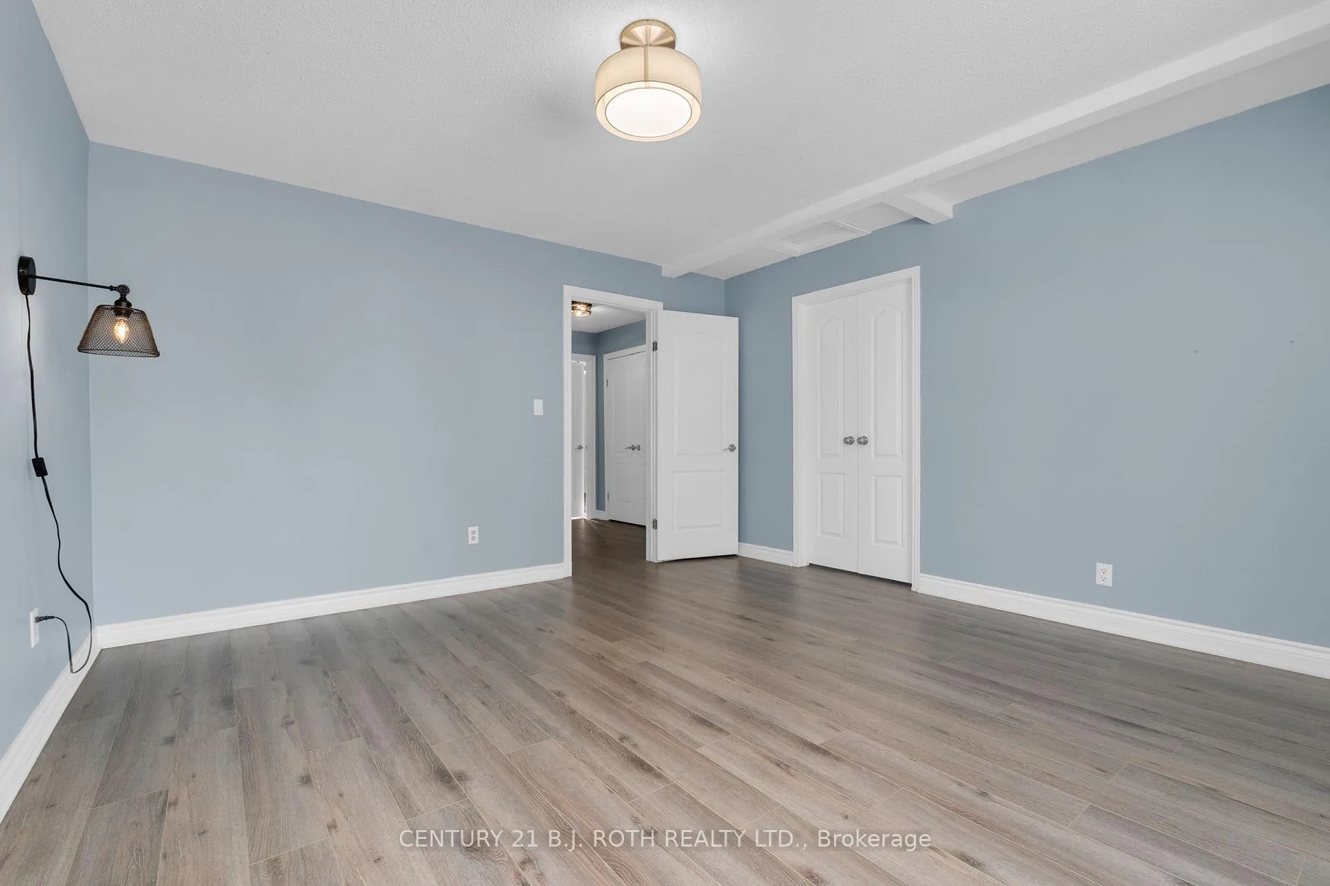 Photo 20 of 218 Parkside Crescent, Innisfil, Stroud — HOMEH