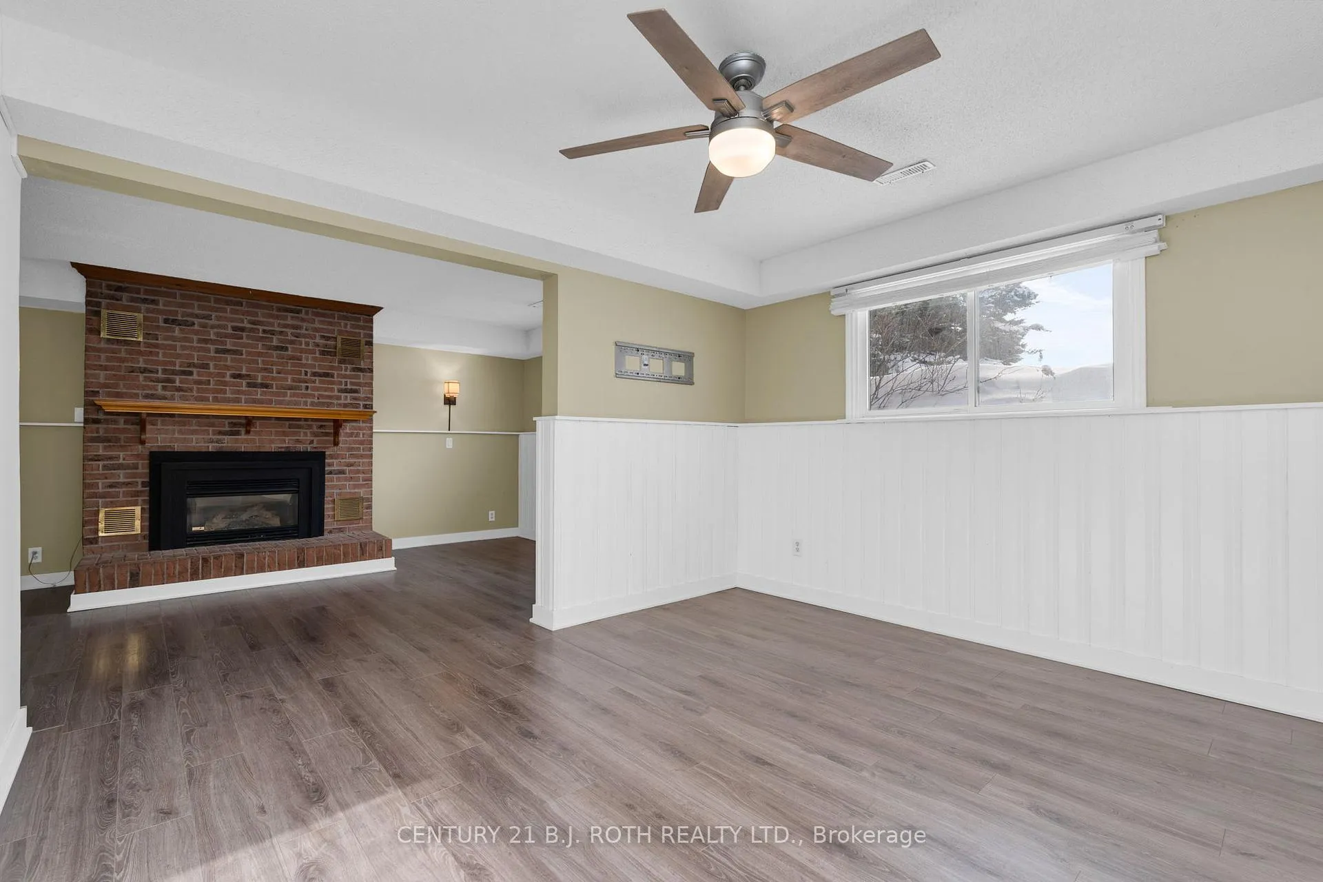 Photo 28 of 218 Parkside Crescent, Innisfil, Stroud — HOMEH