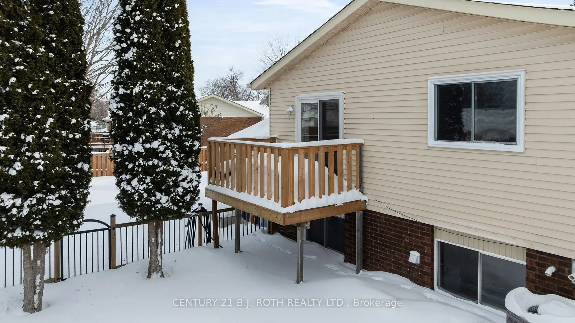Photo 35 of 218 Parkside Crescent, Innisfil, Stroud — HOMEH