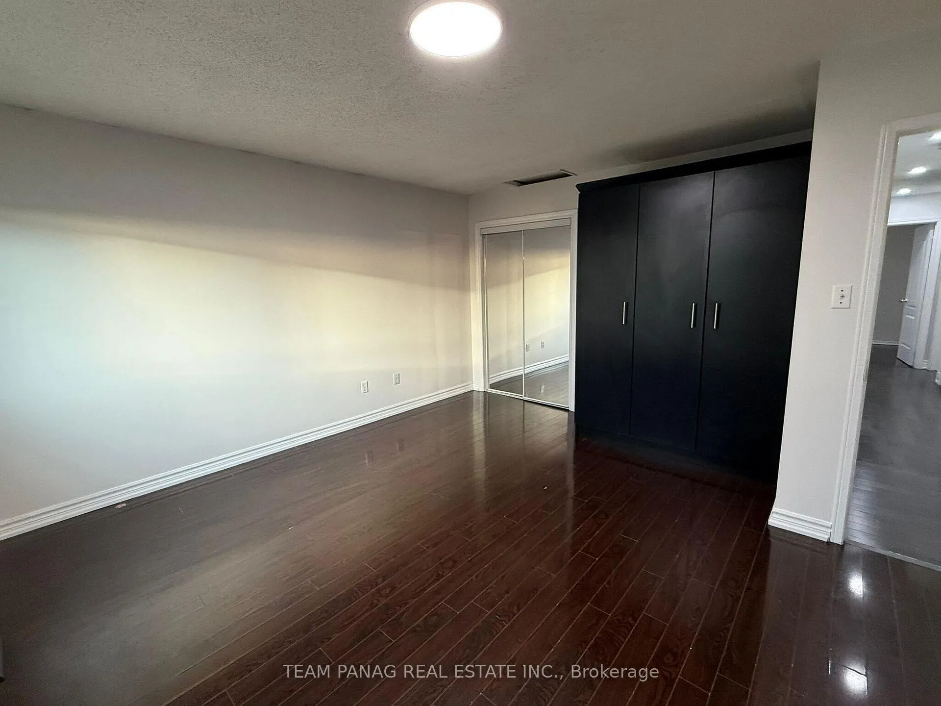 Photo 10 of 52 Sweet Clover Crescent N, Brampton, Sandringham-Wellington — HOMEH