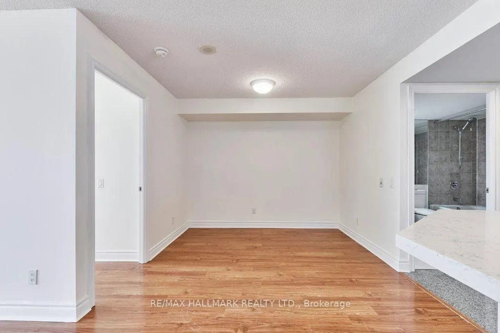 Photo 8 of Unit 607, 123 Eglinton Avenue, Toronto, Mount Pleasant West — HOMEH