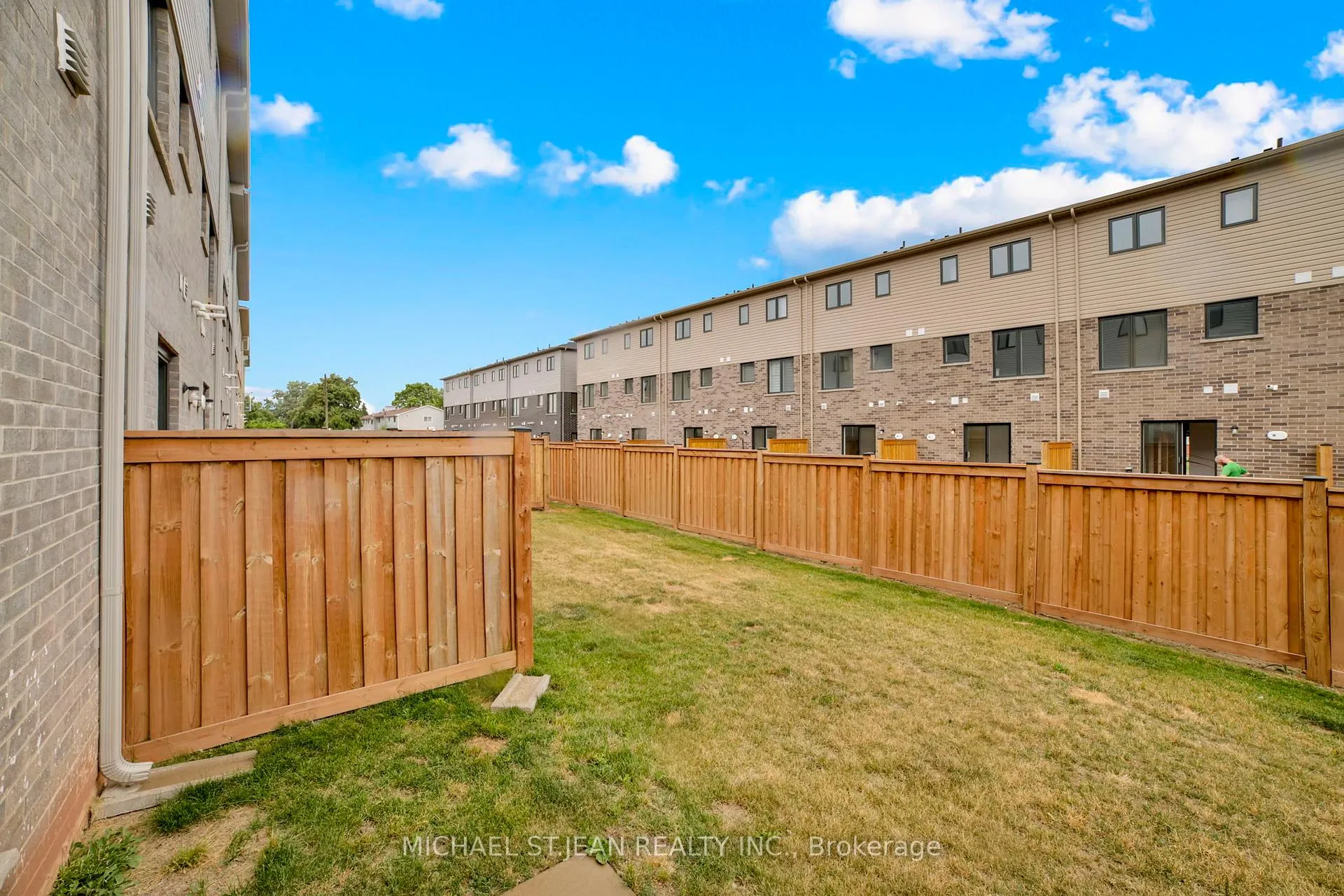 Photo 34 of 29 Radison Lane, Hamilton, McQuesten — HOMEH