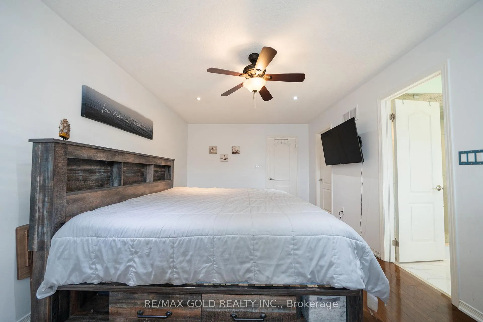 Photo 24 of 19 Spring Valley Court, Brampton, Bram East — HOMEH