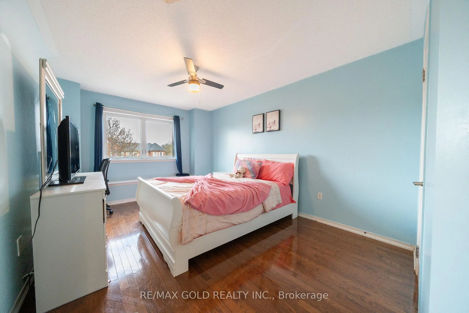 Photo 34 of 19 Spring Valley Court, Brampton, Bram East — HOMEH