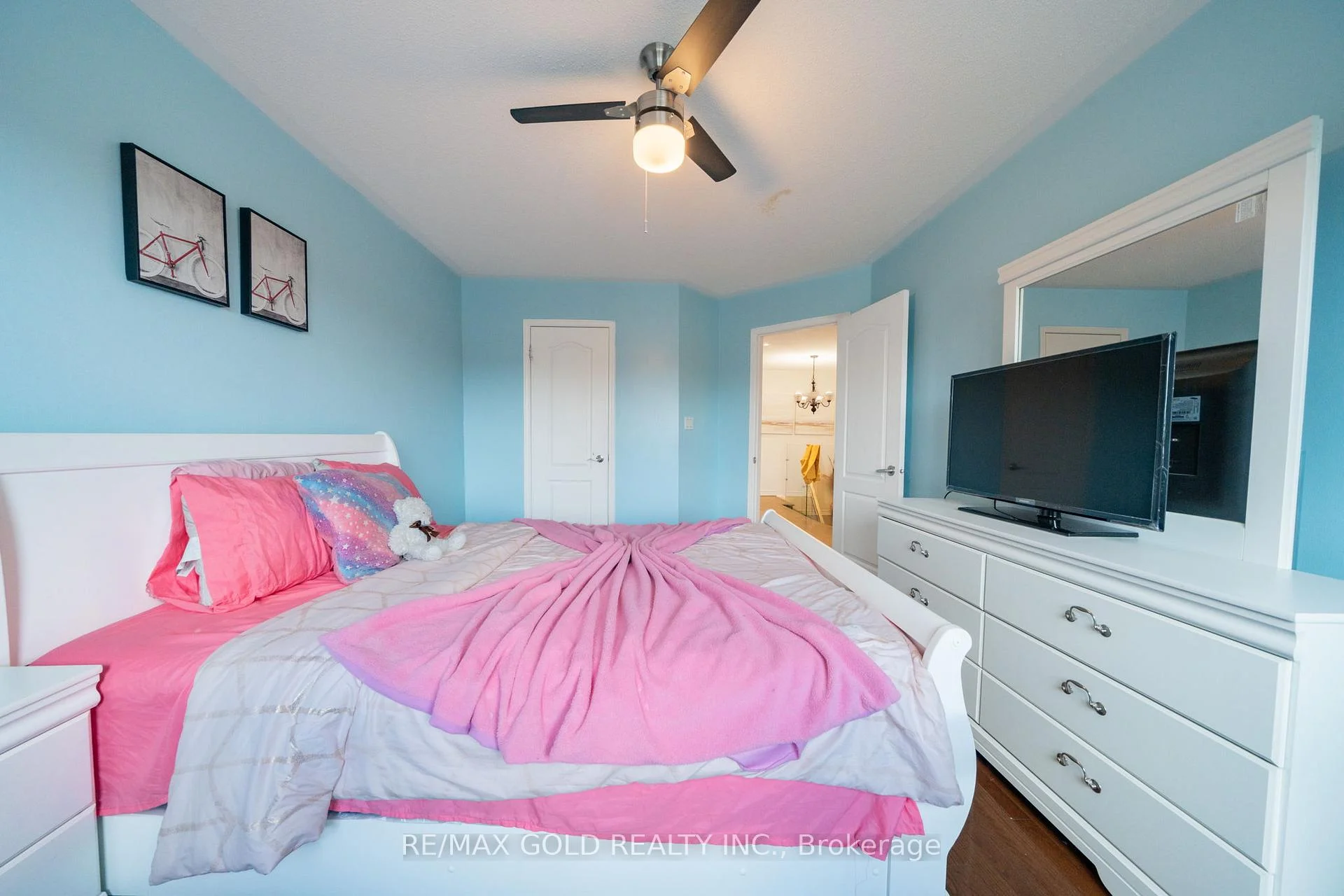 Photo 37 of 19 Spring Valley Court, Brampton, Bram East — HOMEH