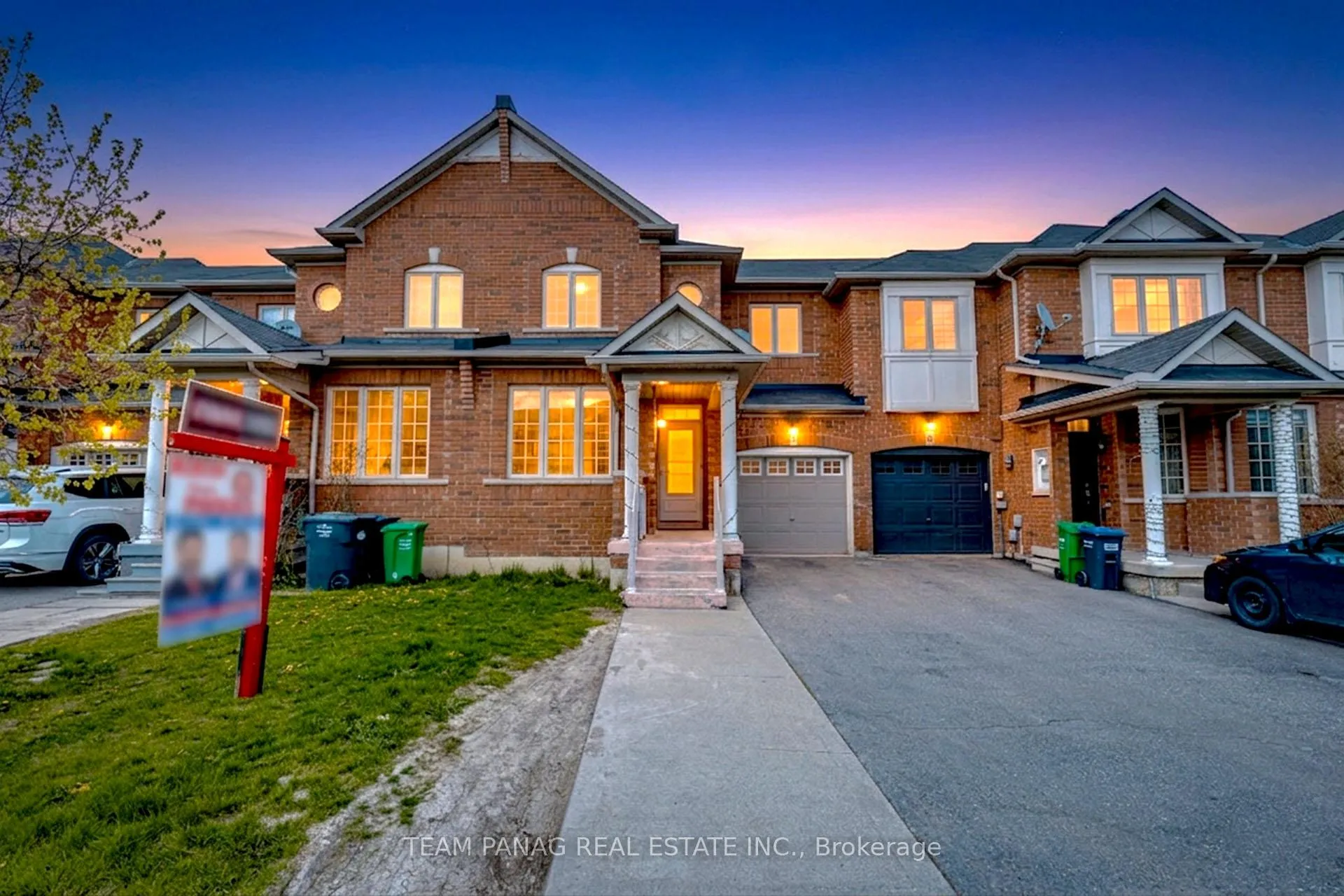 Front of 33 Frostbite Lane E