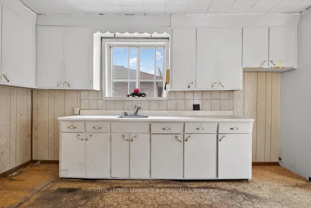 Photo 8 of 503 Horace Street, Pembroke — HOMEH