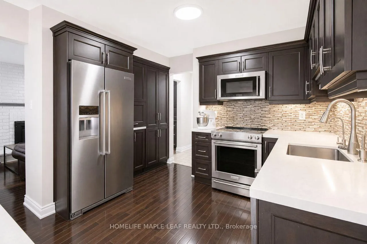 Photo 6 of 32 Brydon Crescent, Brampton, Northwood Park — HOMEH