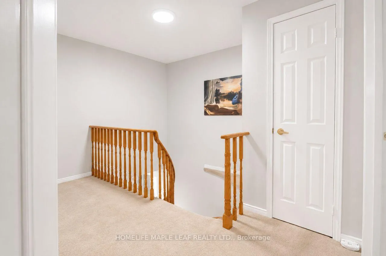 Photo 10 of 32 Brydon Crescent, Brampton, Northwood Park — HOMEH