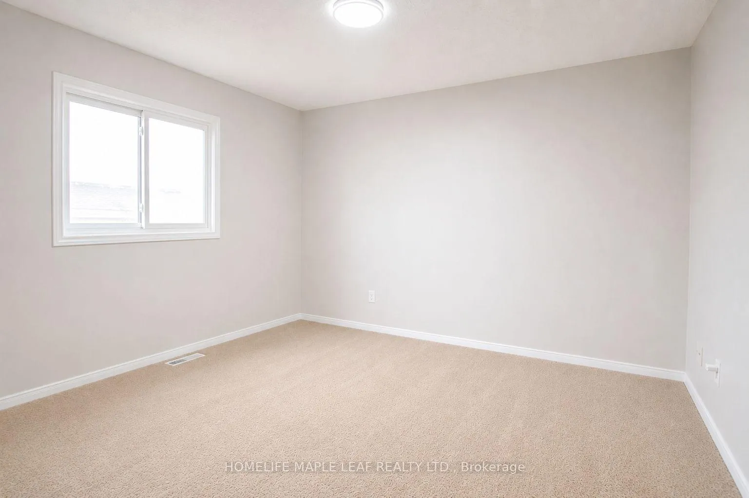 Photo 12 of 32 Brydon Crescent, Brampton, Northwood Park — HOMEH