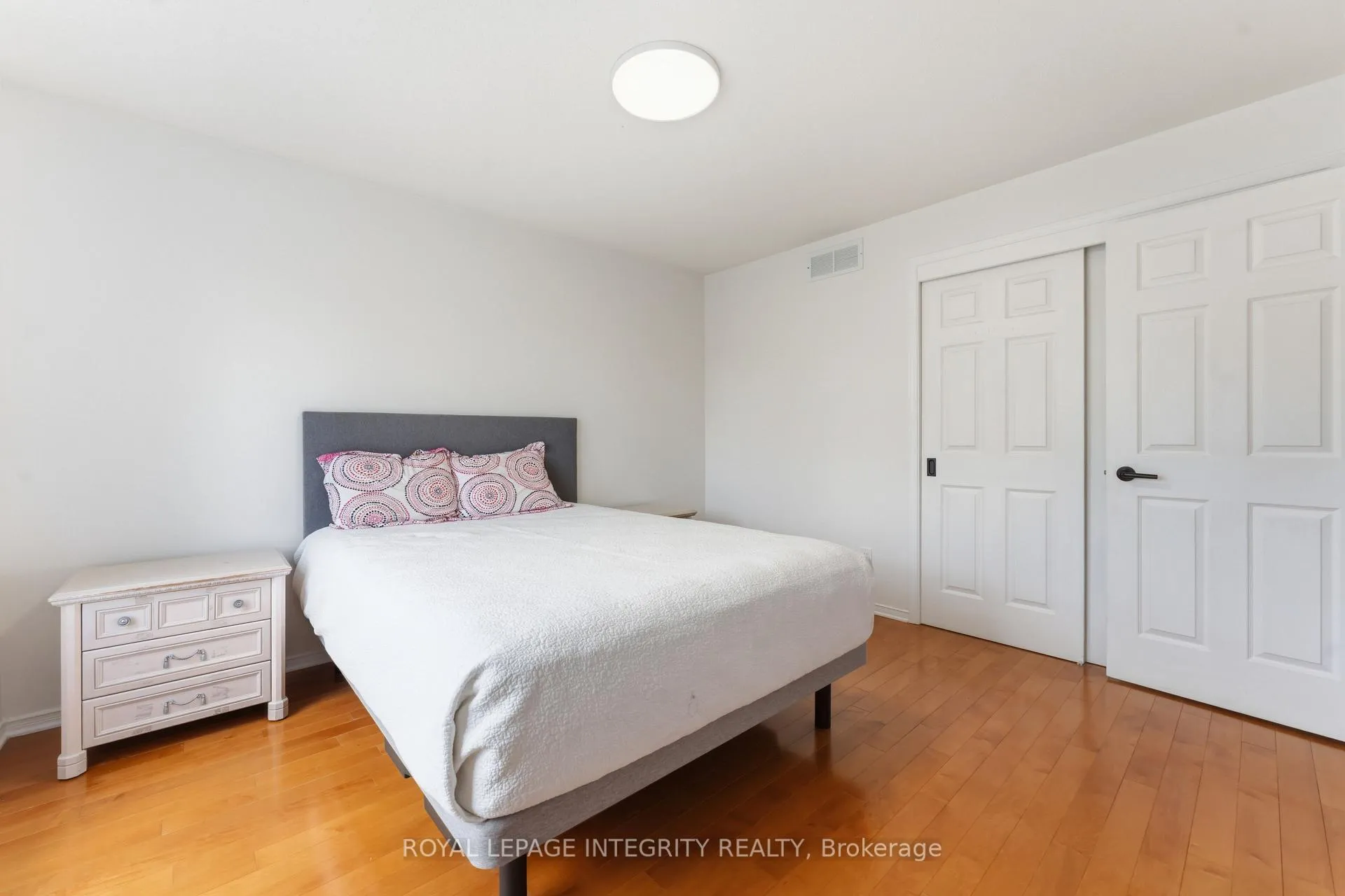Photo 23 of 68 Greatwood Crescent, Ottawa, Barrhaven East — HOMEH