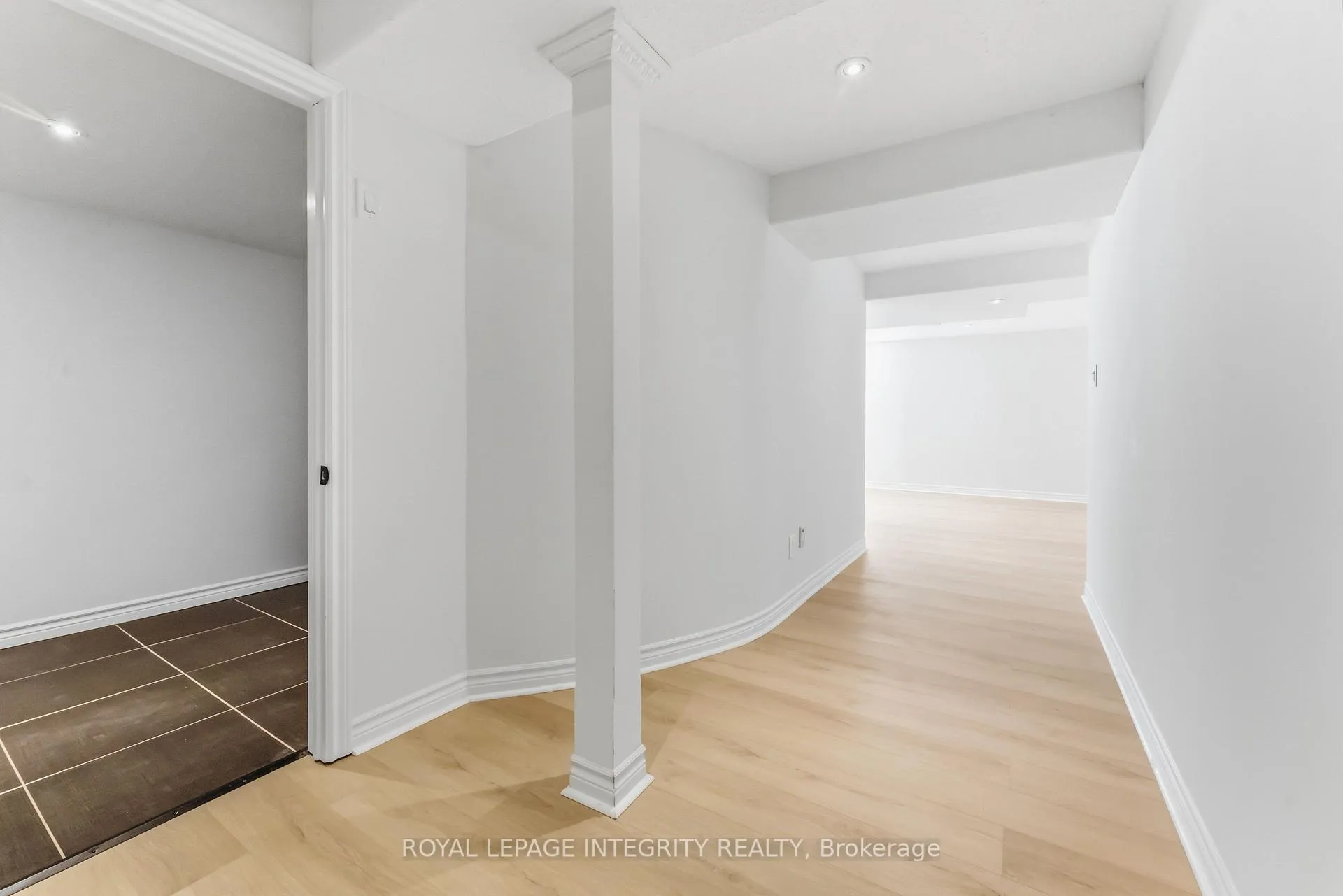 Photo 33 of 68 Greatwood Crescent, Ottawa, Barrhaven East — HOMEH