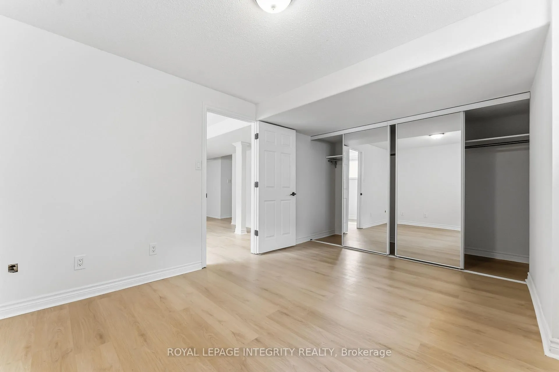 Photo 37 of 68 Greatwood Crescent, Ottawa, Barrhaven East — HOMEH