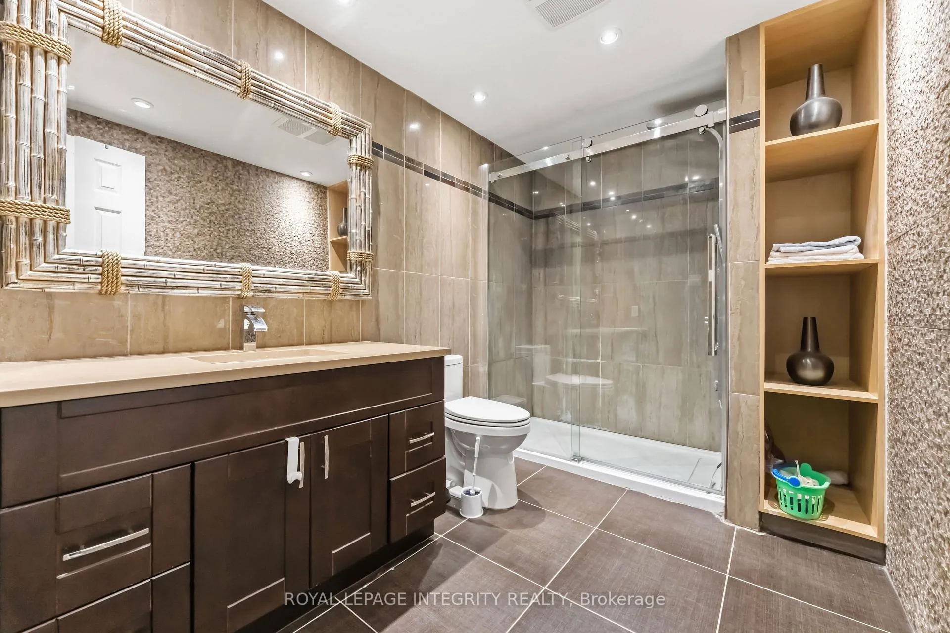 Photo 38 of 68 Greatwood Crescent, Ottawa, Barrhaven East — HOMEH