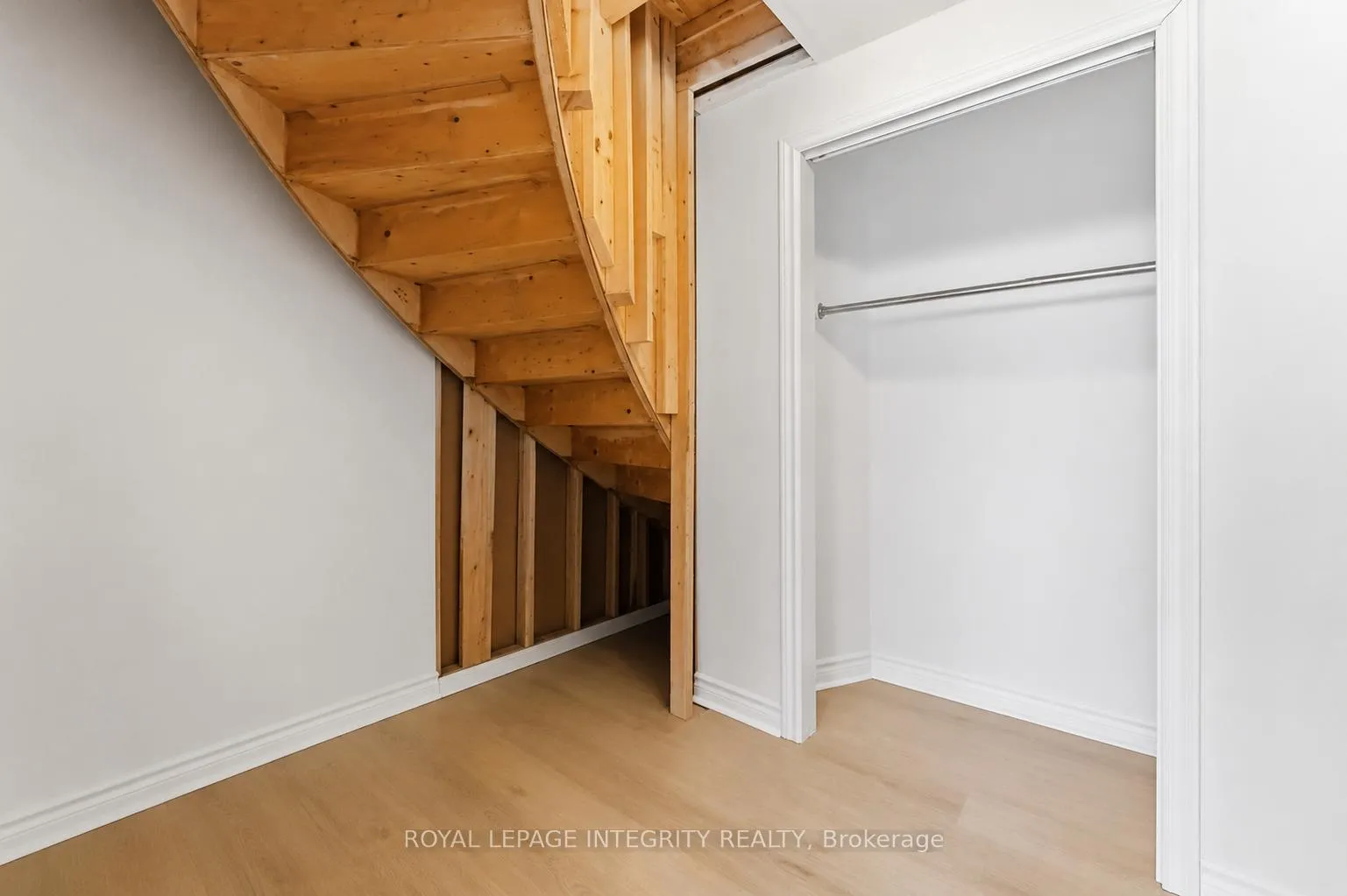 Photo 45 of 68 Greatwood Crescent, Ottawa, Barrhaven East — HOMEH