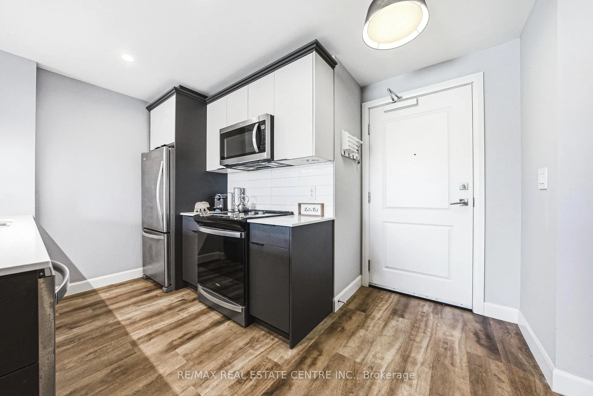 Photo 4 of Unit 111, 34 Norman Street, Brantford, Fairview/Greenbrier — HOMEH