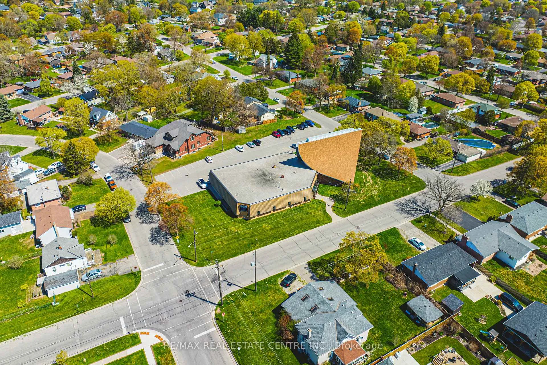 Photo 31 of Unit 111, 34 Norman Street, Brantford, Fairview/Greenbrier — HOMEH