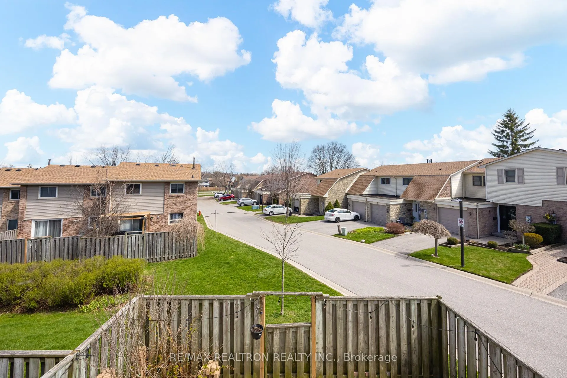 Photo 32 of 33 Clover Ridge Drive W, Ajax, South West — HOMEH