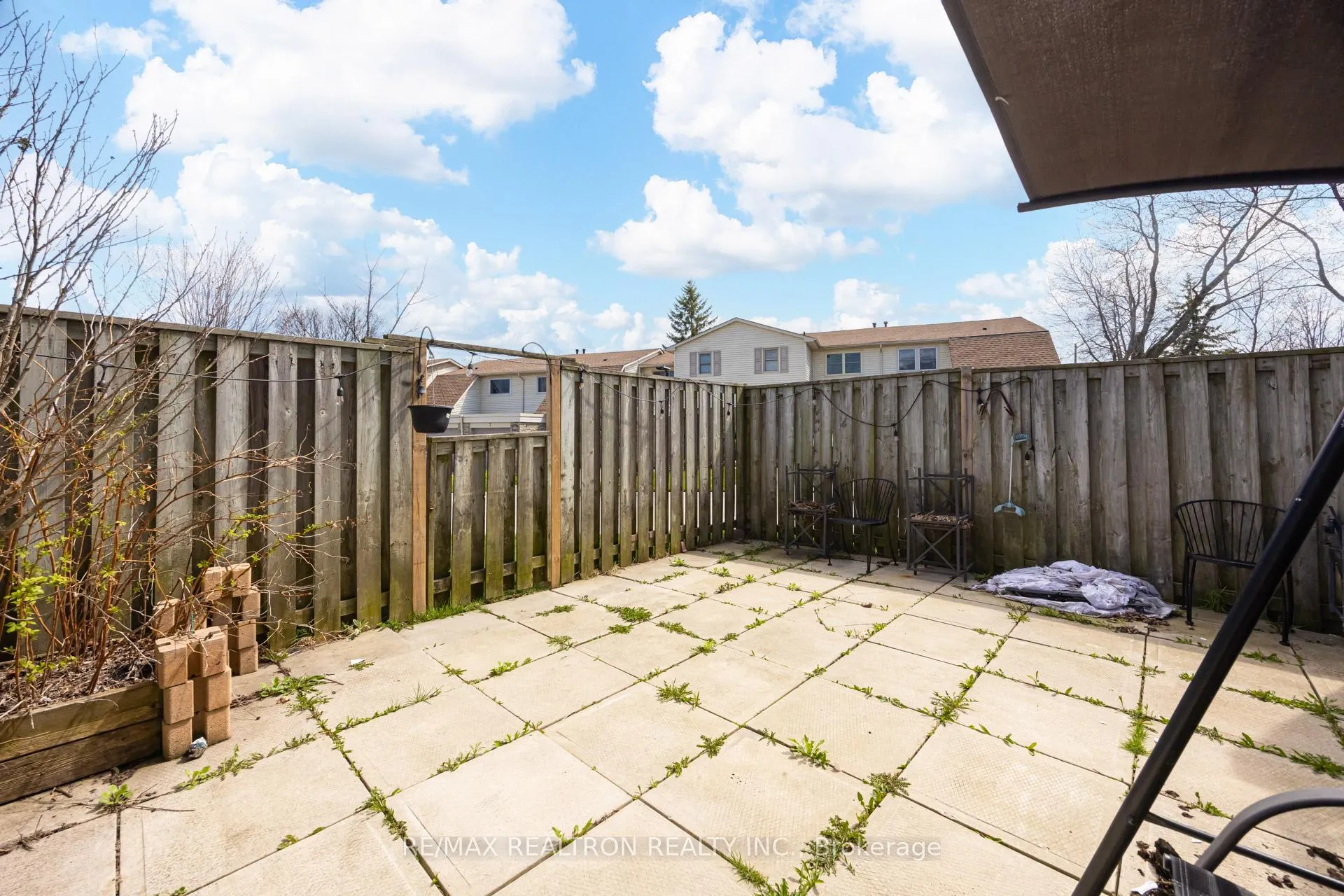 Photo 36 of 33 Clover Ridge Drive W, Ajax, South West — HOMEH