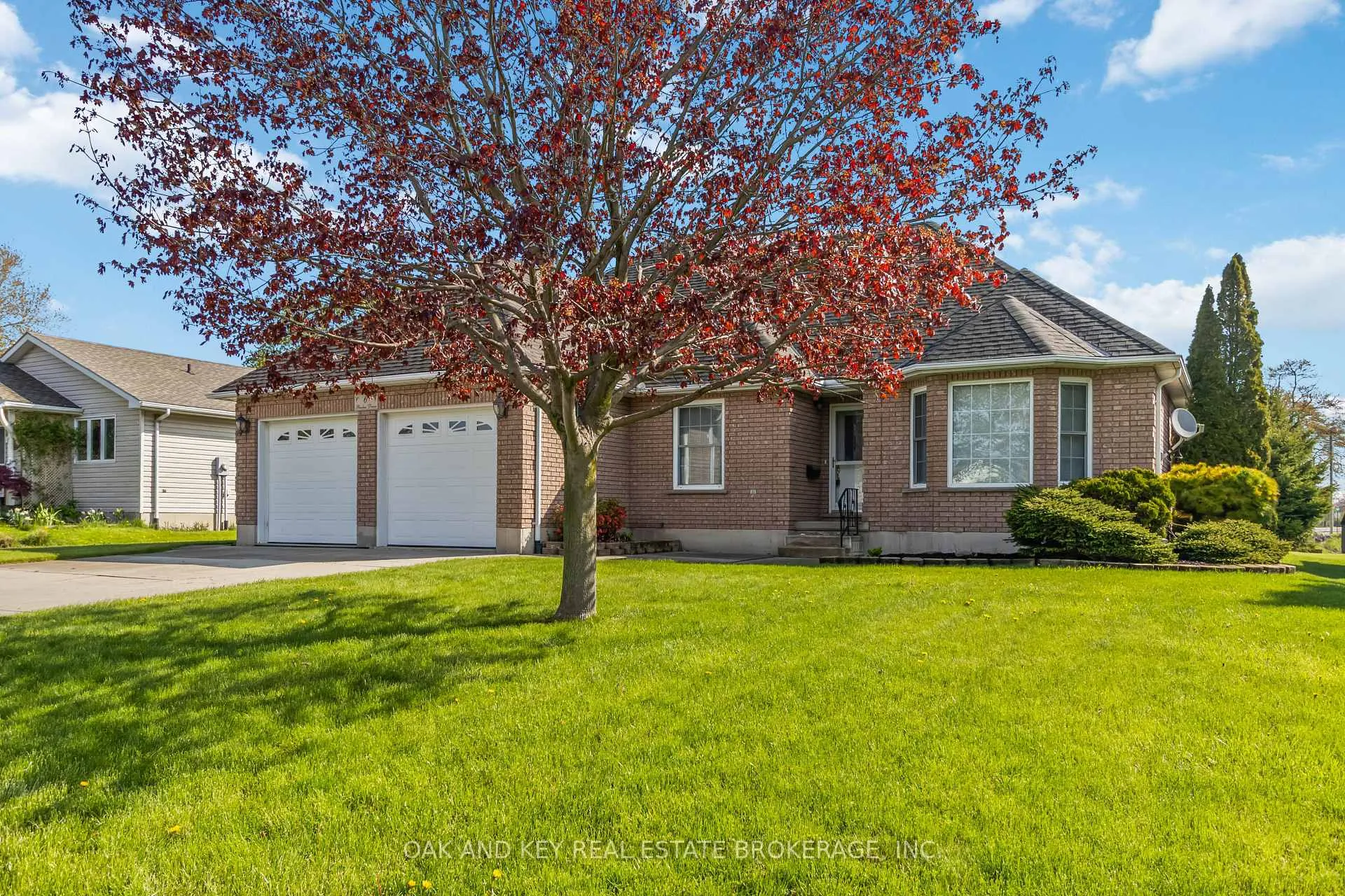 Photo 3 of 6 Backus Drive, Norfolk, Port Rowan — HOMEH
