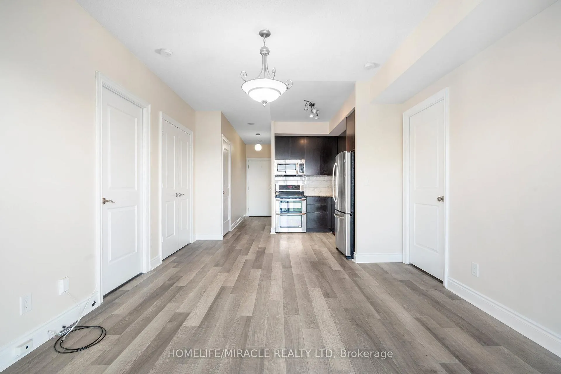 Photo 8 of Unit 2604, 16 Brookers Lane, Etobicoke, Mimico — HOMEH