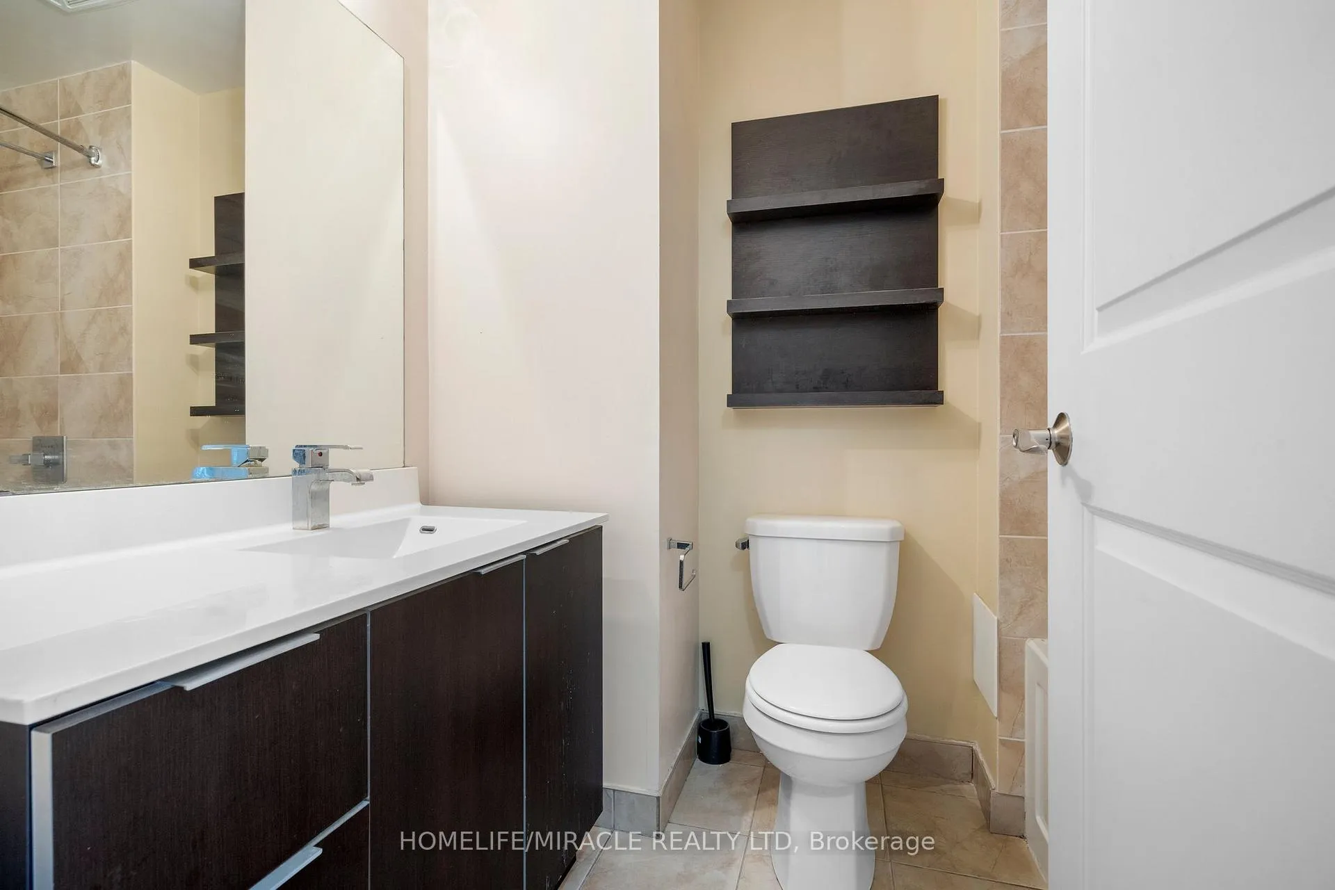Photo 18 of Unit 2604, 16 Brookers Lane, Etobicoke, Mimico — HOMEH