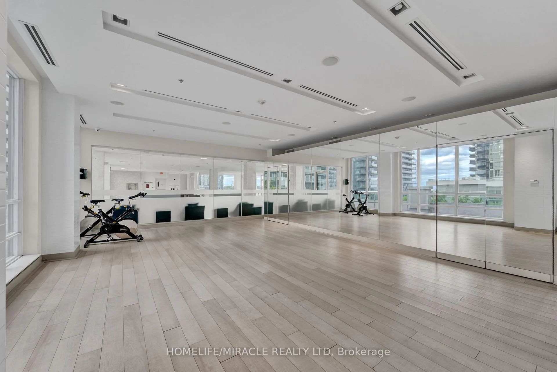 Photo 20 of Unit 2604, 16 Brookers Lane, Etobicoke, Mimico — HOMEH
