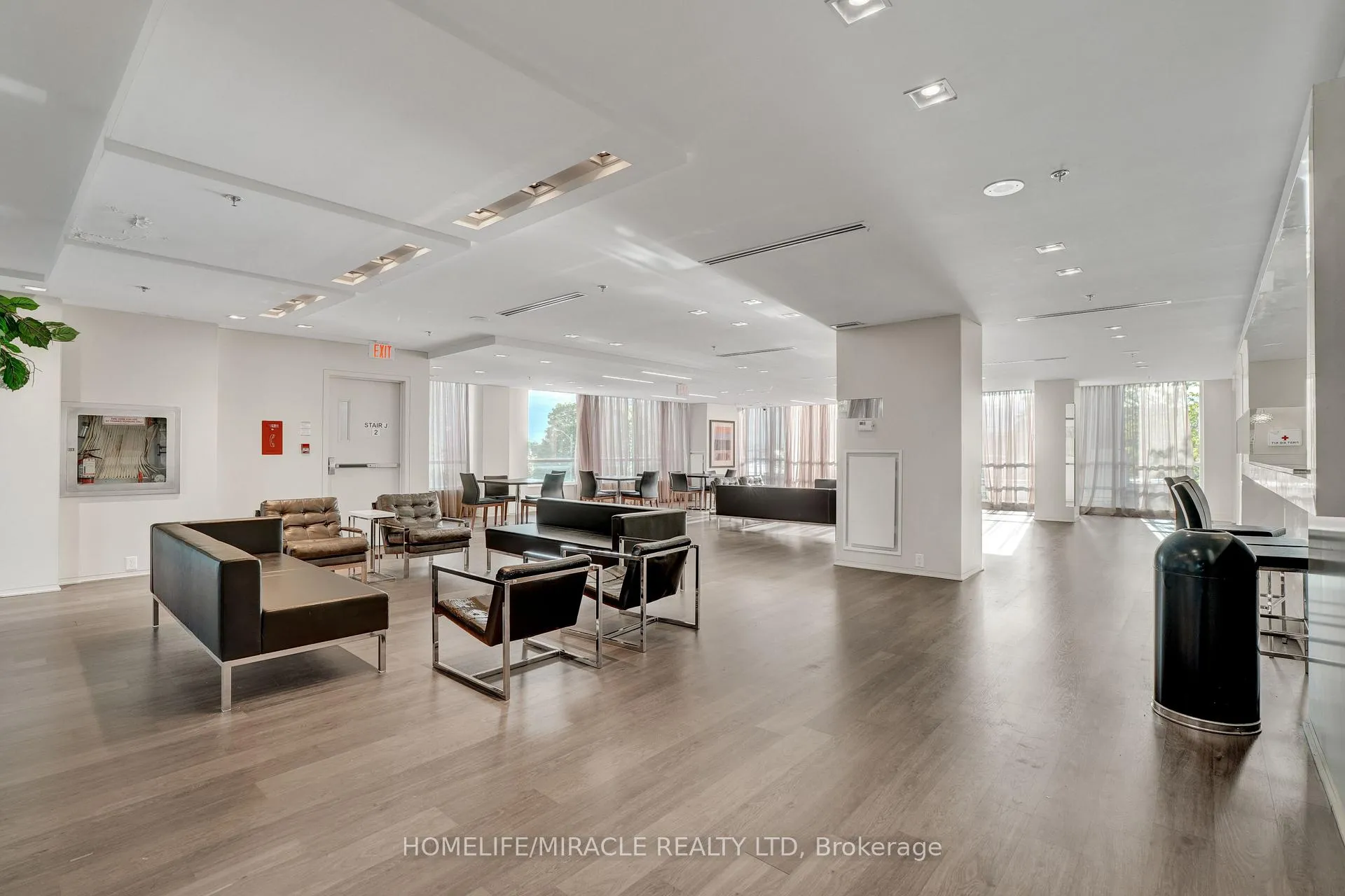 Photo 22 of Unit 2604, 16 Brookers Lane, Etobicoke, Mimico — HOMEH