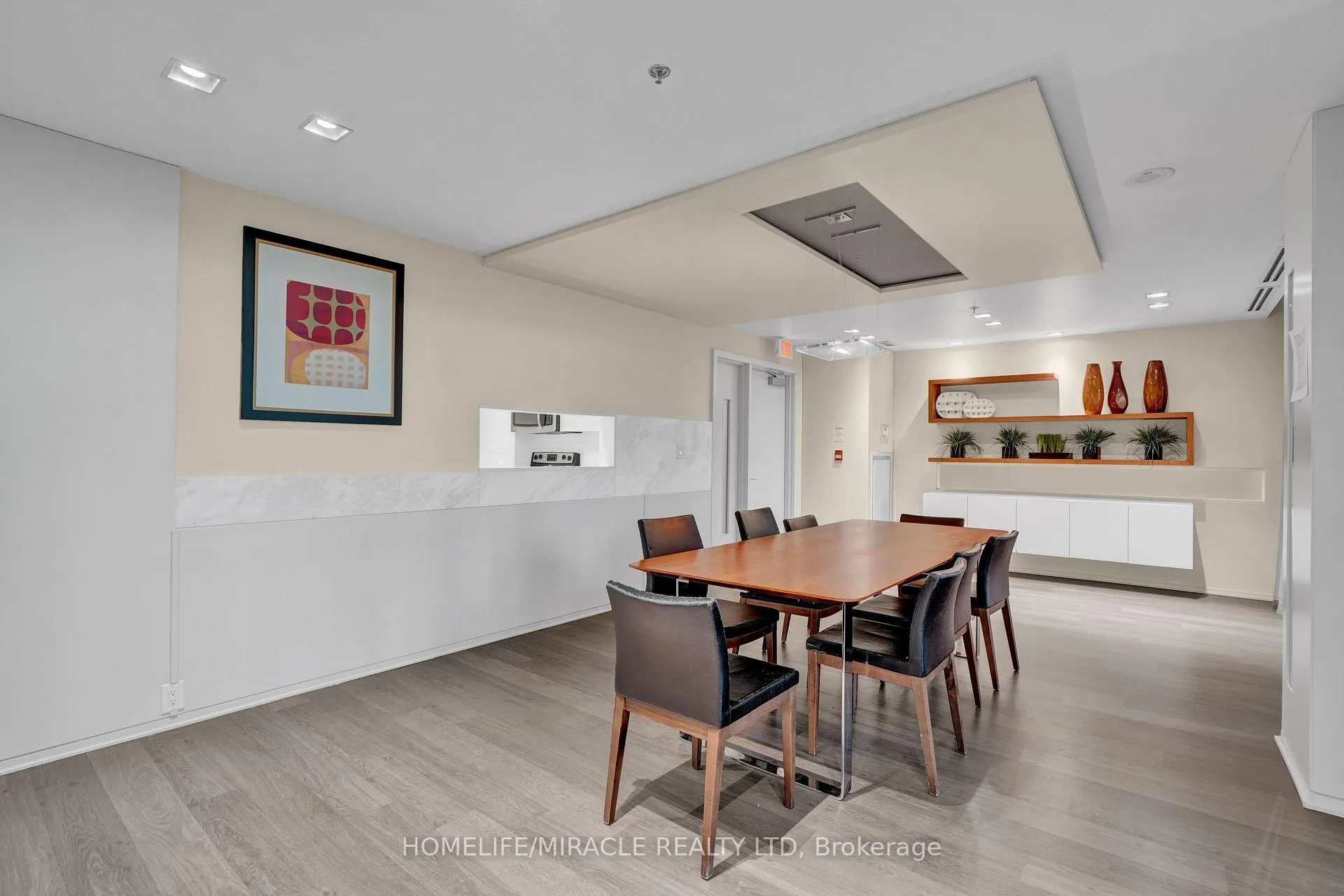 Photo 23 of Unit 2604, 16 Brookers Lane, Etobicoke, Mimico — HOMEH