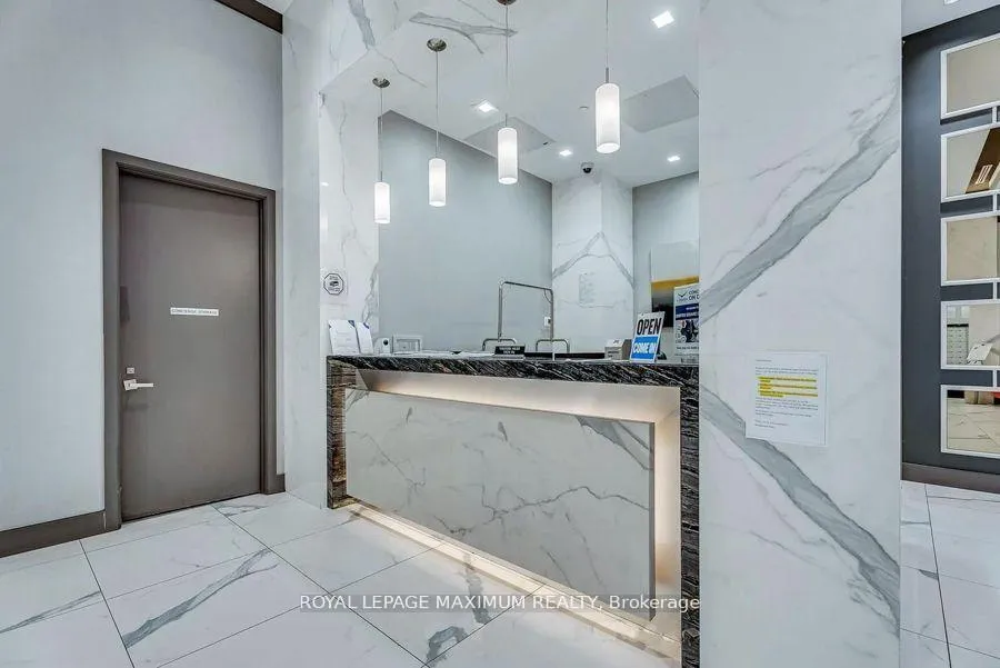 Photo 4 of Unit 2203, 3700 Highway 7 Road, Vaughan, Vaughan Corporate Centre — HOMEH