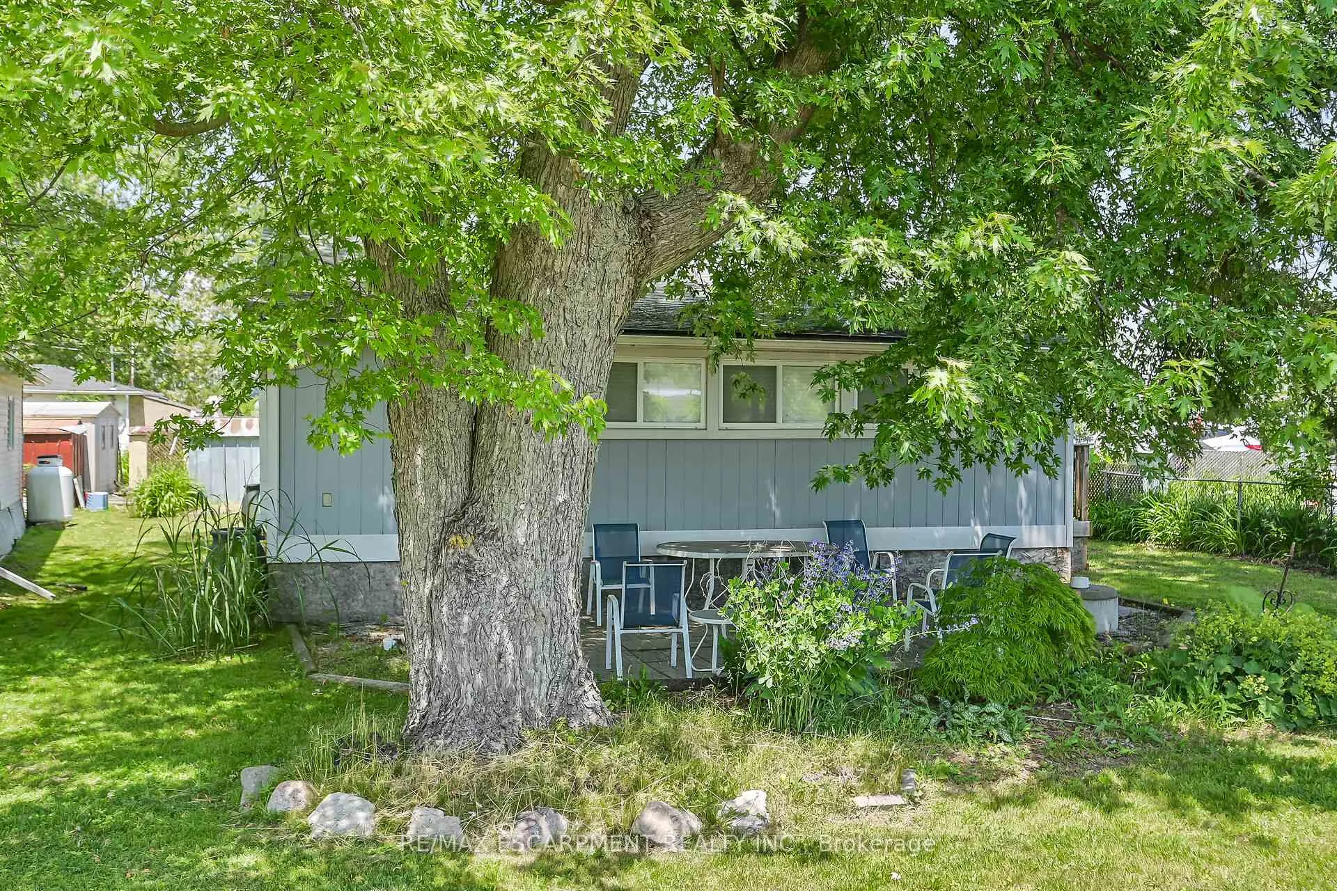 Photo 5 of 1041 Lakeshore Road, Haldimand — HOMEH