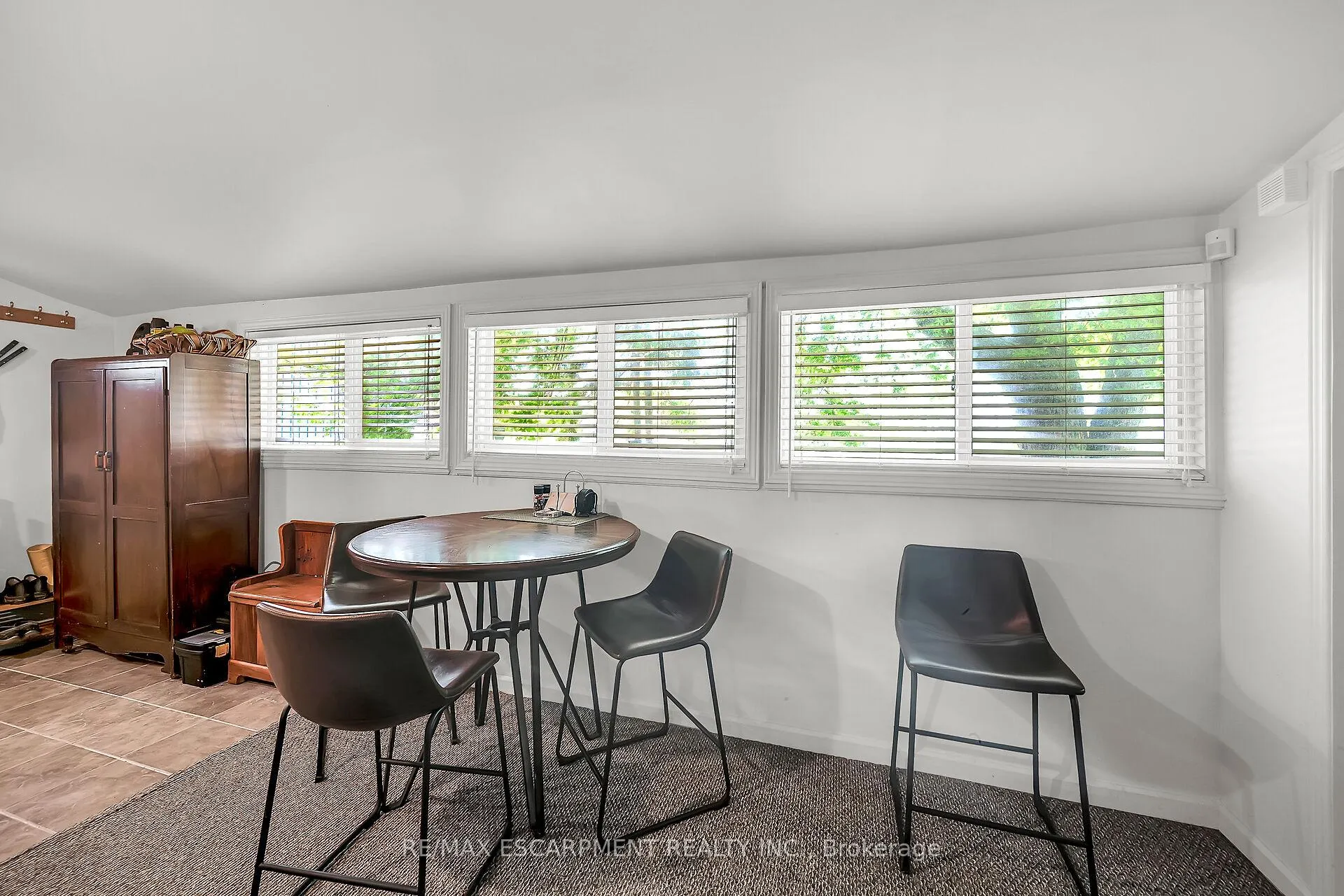 Photo 8 of 1041 Lakeshore Road, Haldimand — HOMEH
